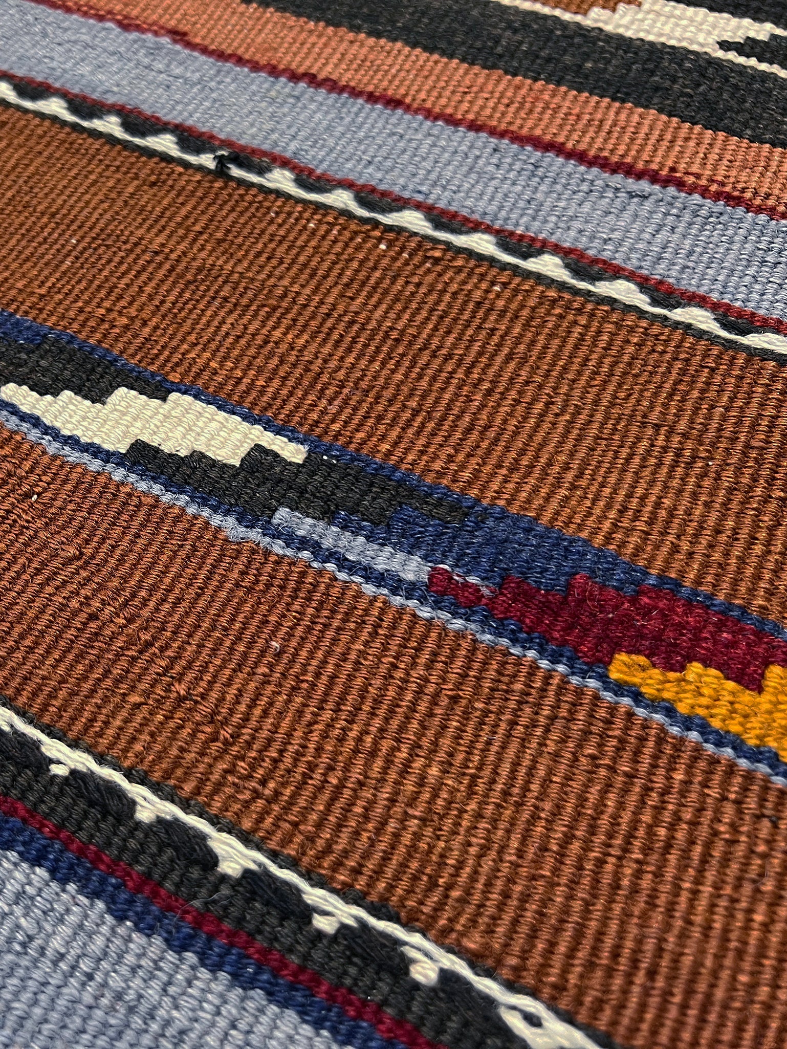 6X9 Caucasian minimalist kilim rug shop san francisco bay area. Buy online Handmade wool rug for dining, nursery, bedroom, living room.