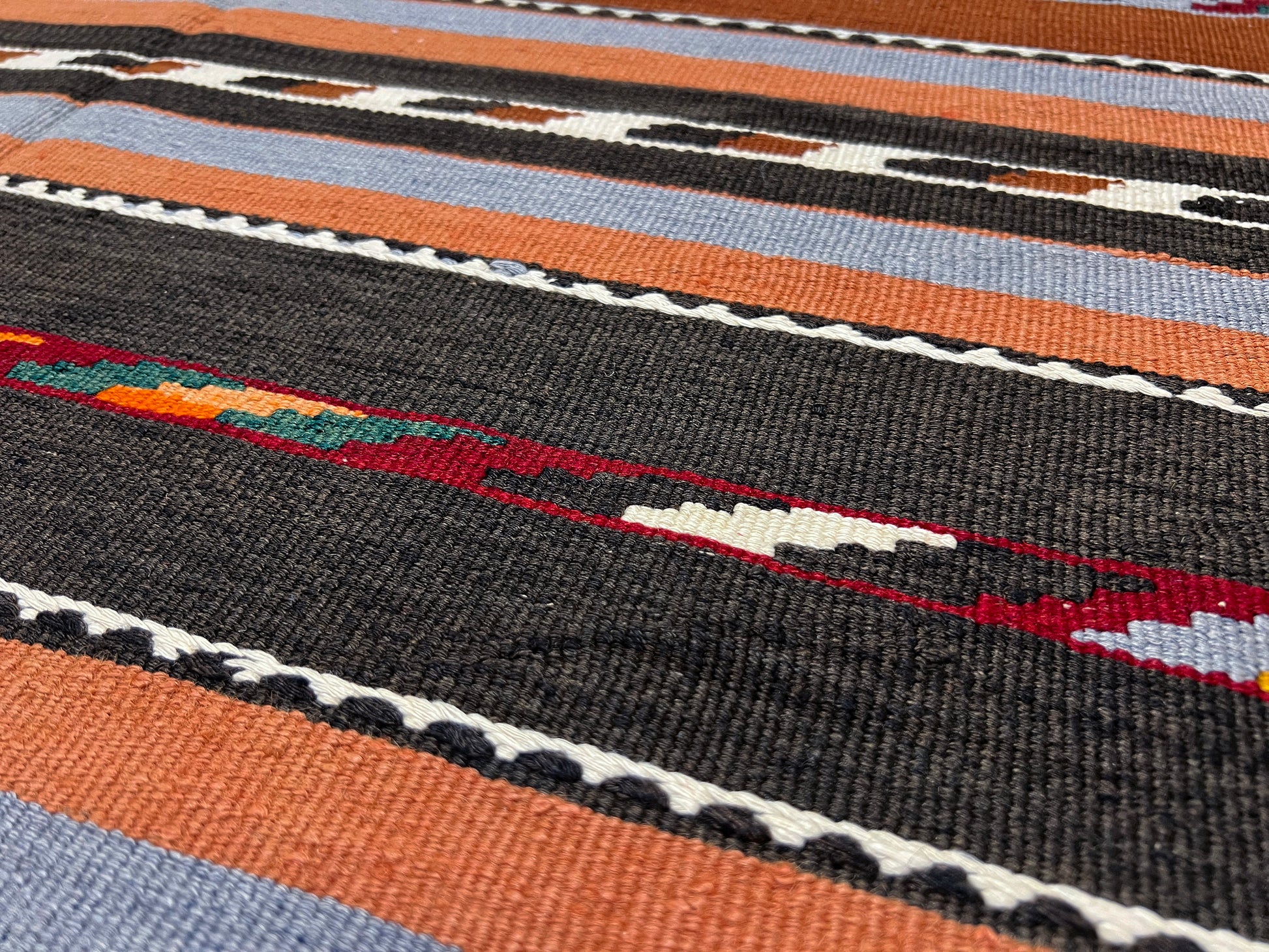 6X9 Caucasian minimalist kilim rug shop san francisco bay area. Buy online Handmade wool rug for dining, nursery, bedroom, living room.