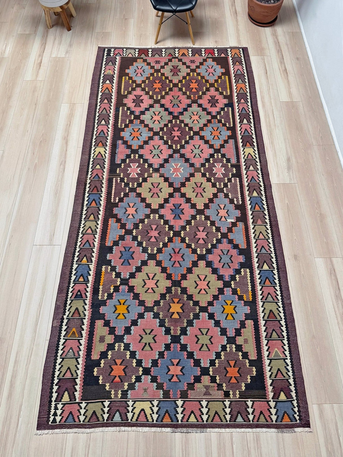 Diamond Caucasian Kilim • Handmade Vintage Flatweave Rug (4'11"x9'2")