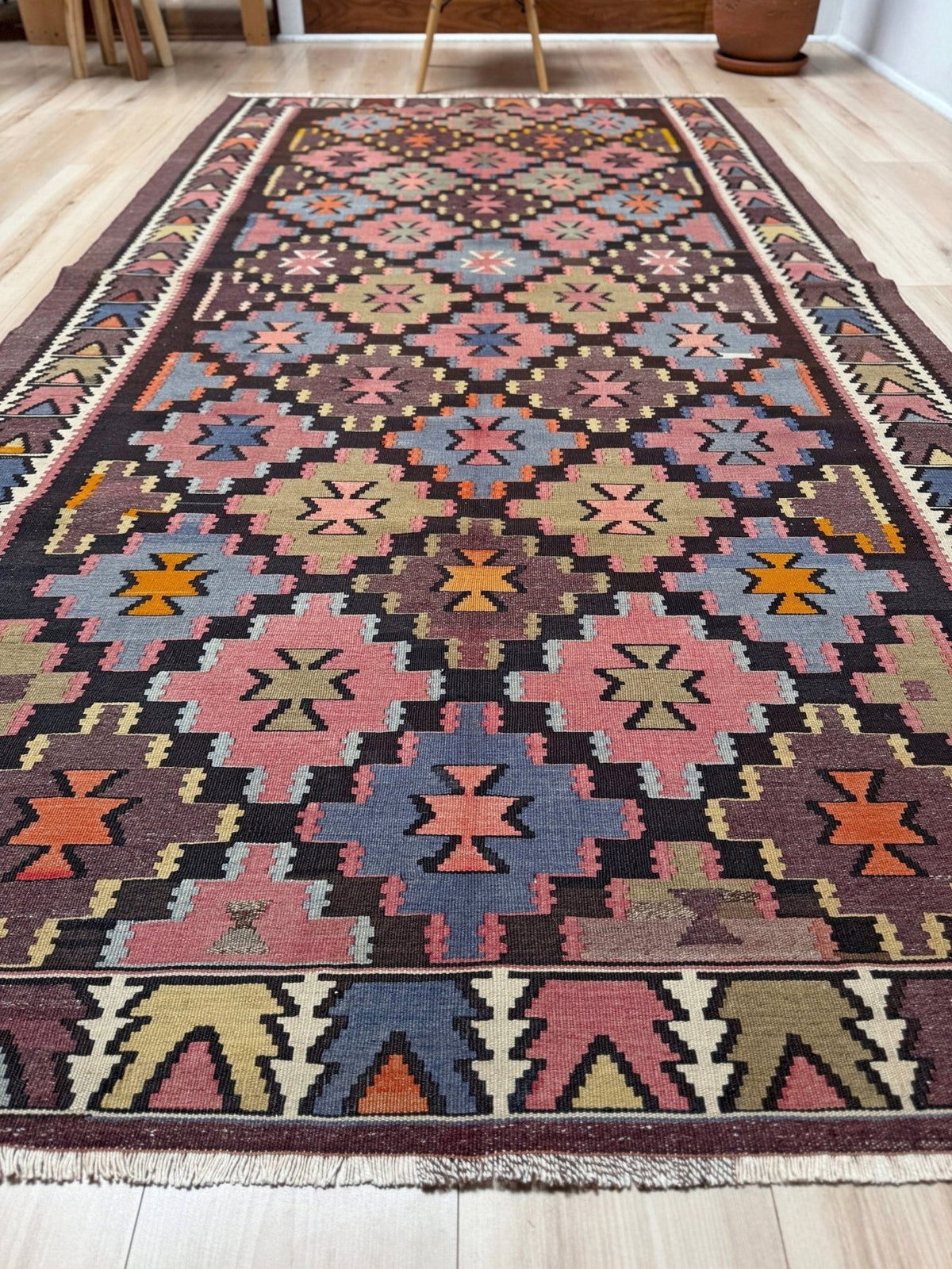 Diamond Caucasian Kilim • Handmade Vintage Flatweave Rug (4'11"x9'2")