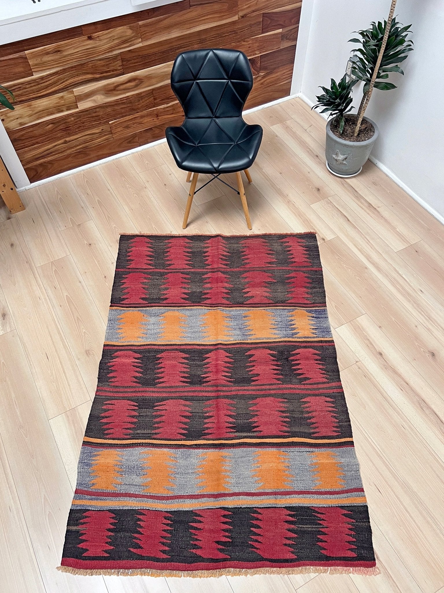 Vintage striped handmade turkish kilim rug shop. Wool Flatweave rug nursery kitchen bedroom