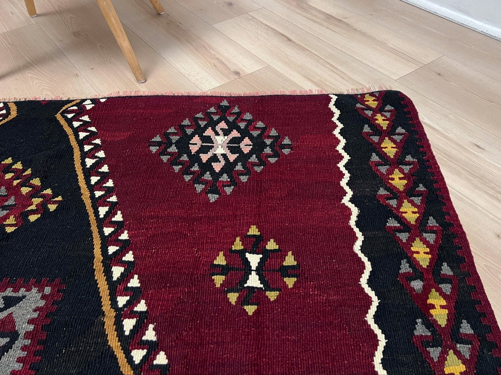 vintage kayseri turkish kilim rug 5x8 burgundy plum geometric flatweave central anatolia handmade wool rug san francisco bay area rug shop indigo rugs
