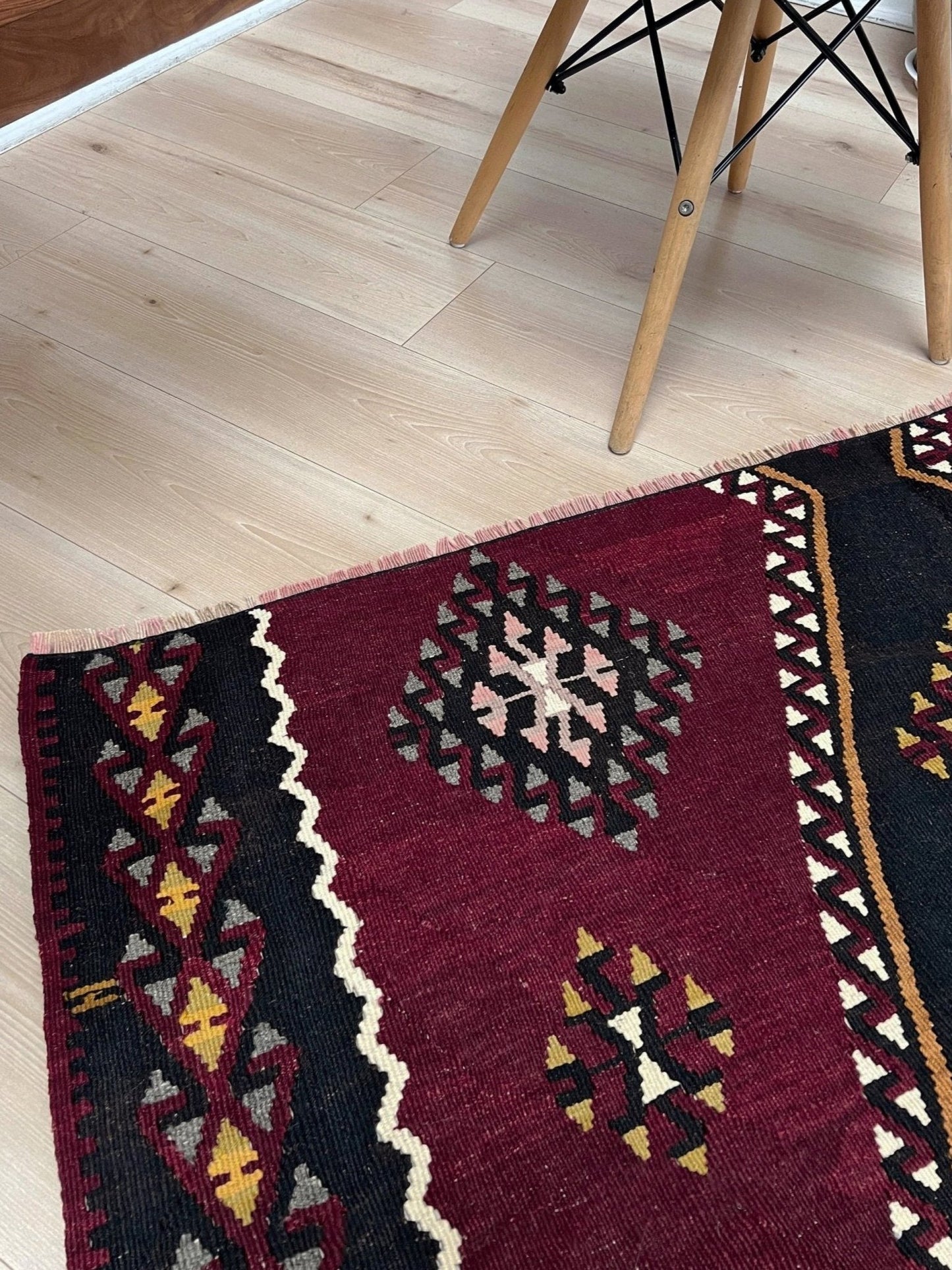 vintage kayseri turkish kilim rug 5x8 burgundy plum geometric flatweave central anatolia handmade wool rug san francisco bay area rug shop indigo rugs
