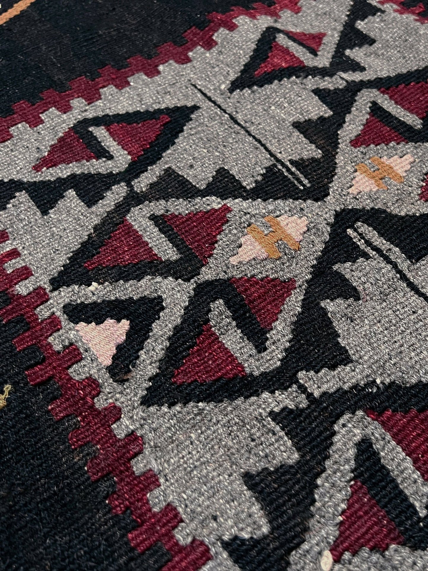 vintage kayseri turkish kilim rug 5x8 burgundy plum geometric flatweave central anatolia handmade wool rug san francisco bay area rug shop indigo rugs
