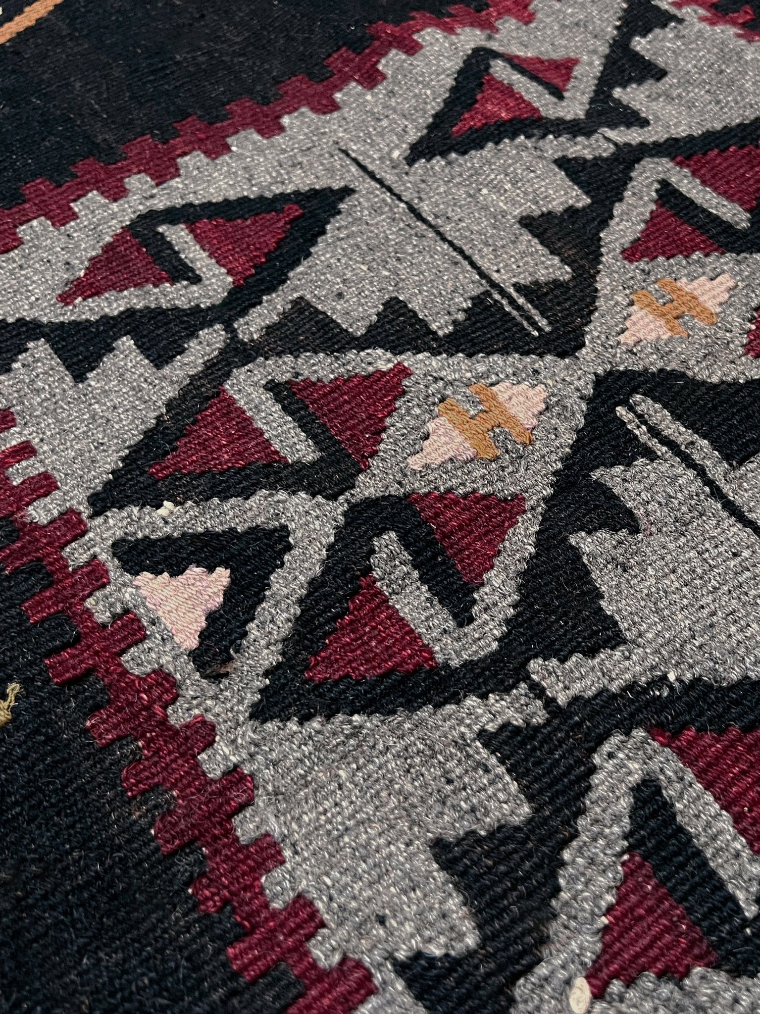 vintage kayseri turkish kilim rug 5x8 burgundy plum geometric flatweave central anatolia handmade wool rug san francisco bay area rug shop indigo rugs
