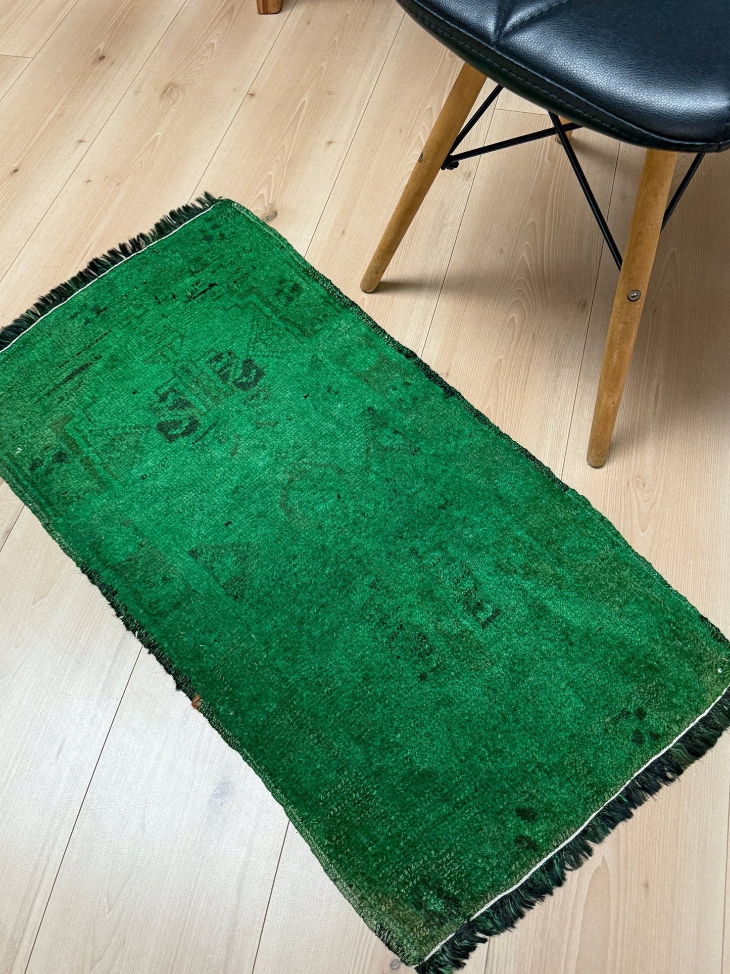 2X3 Green Handmade small turkish mini RUG FOR entry bathroom doorway kitchen under the desk. Wool carpet from the best rug shop san francisco bay area. Free shipping.