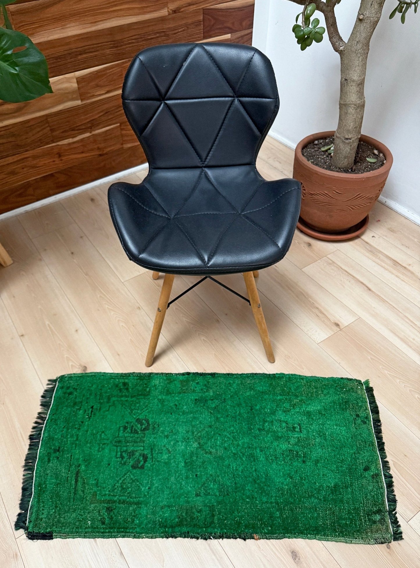 2X3 Green Handmade small turkish mini RUG FOR entry bathroom doorway kitchen under the desk. Wool carpet from the best rug shop san francisco bay area. Free shipping.