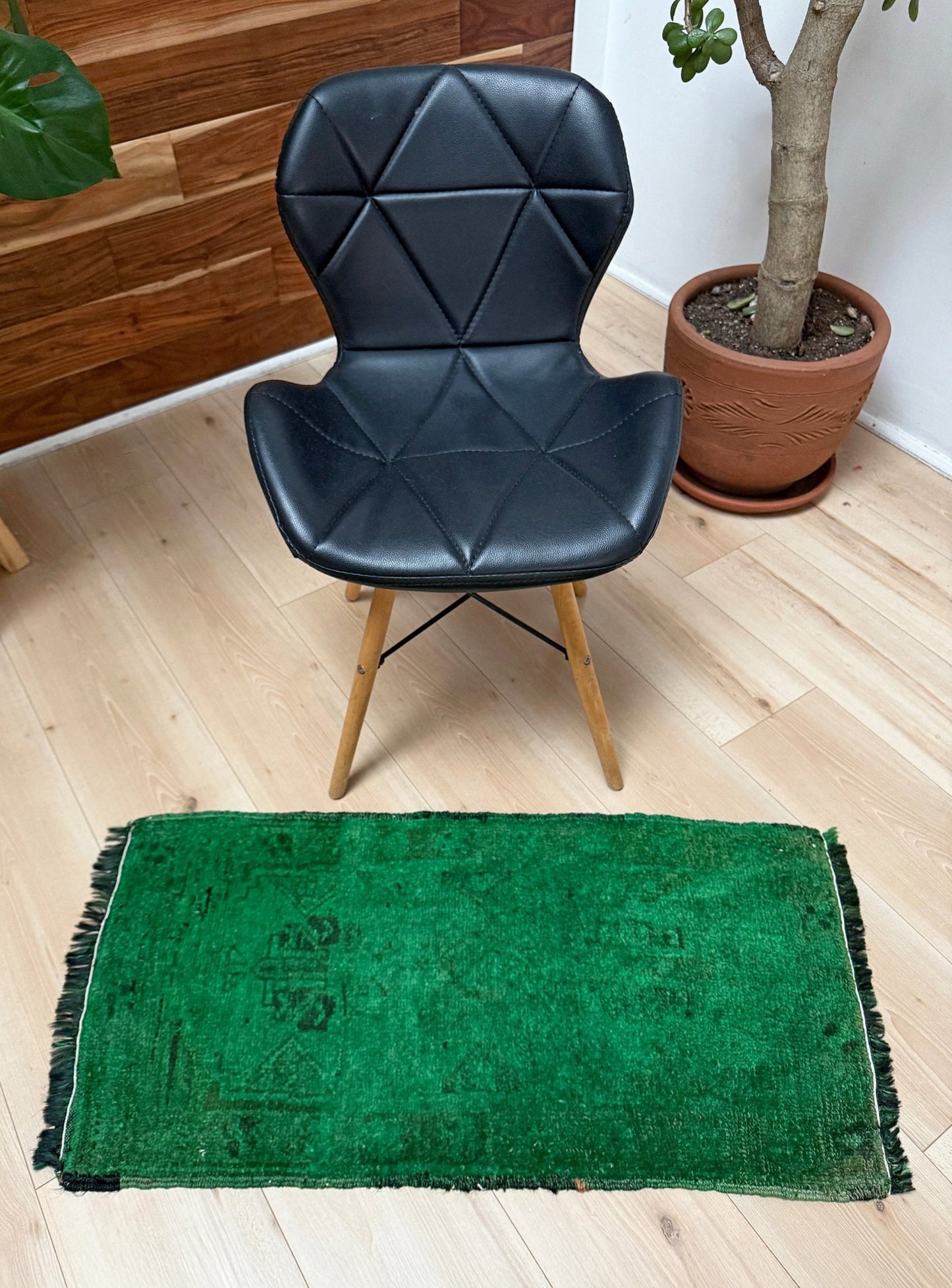 2X3 Green Handmade small turkish mini RUG FOR entry bathroom doorway kitchen under the desk. Wool carpet from the best rug shop san francisco bay area. Free shipping.