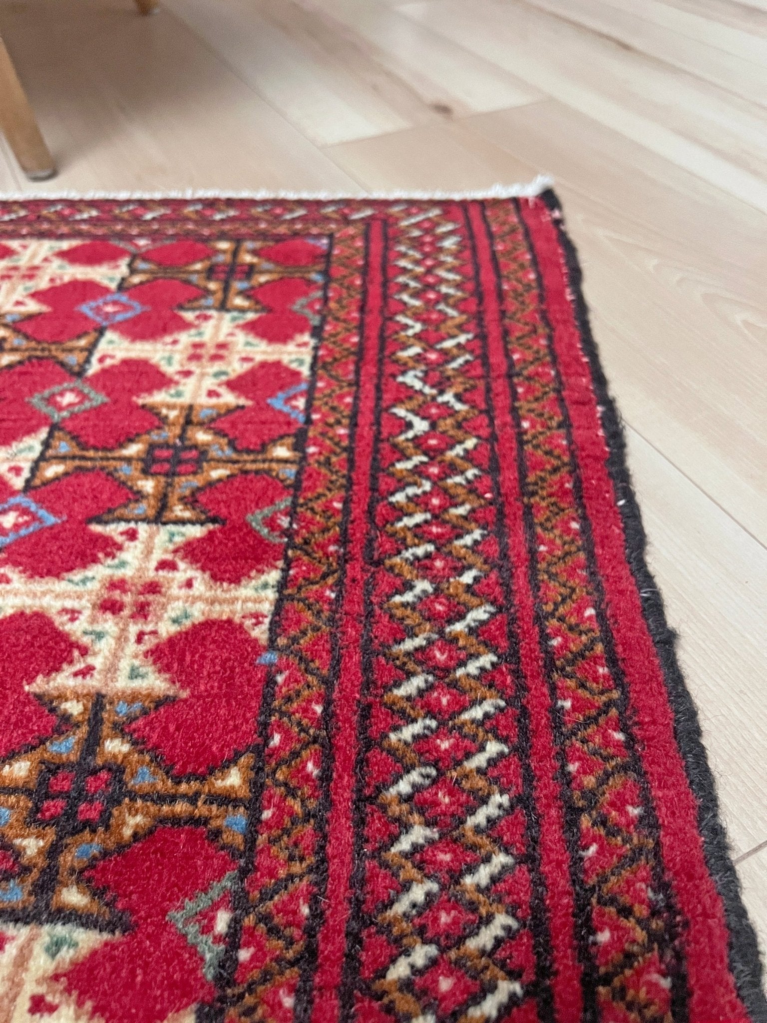 2x3 Red handmade wool vintage turkish rug for under the desk, bathroom kitchen bedroom study entry. Wool carpet from the best rug shop in san francisco bay area. Affordable sal price and free shipping.