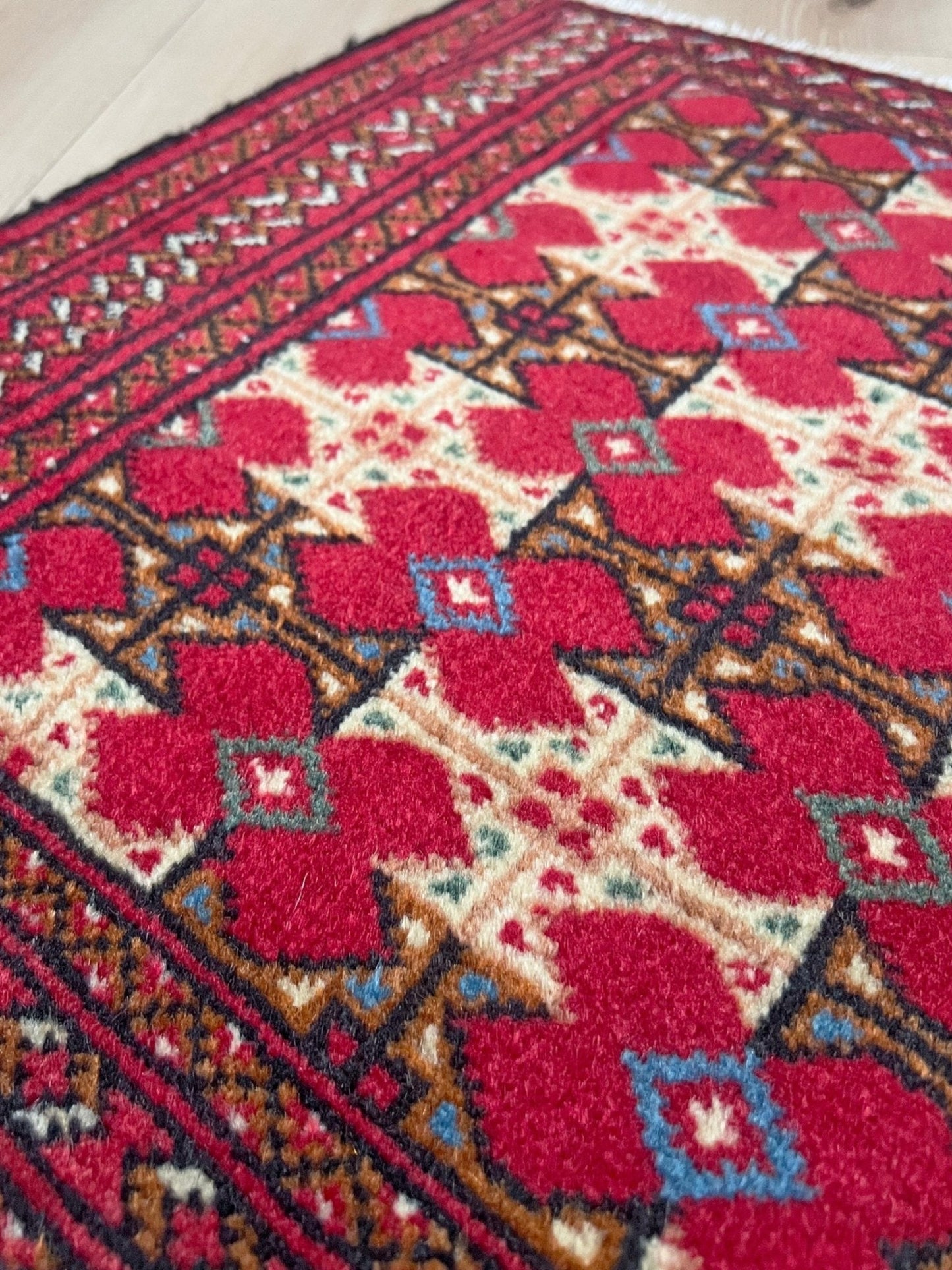 2x3 Red handmade wool vintage turkish rug for under the desk, bathroom kitchen bedroom study entry. Wool carpet from the best rug shop in san francisco bay area. Affordable sal price and free shipping.