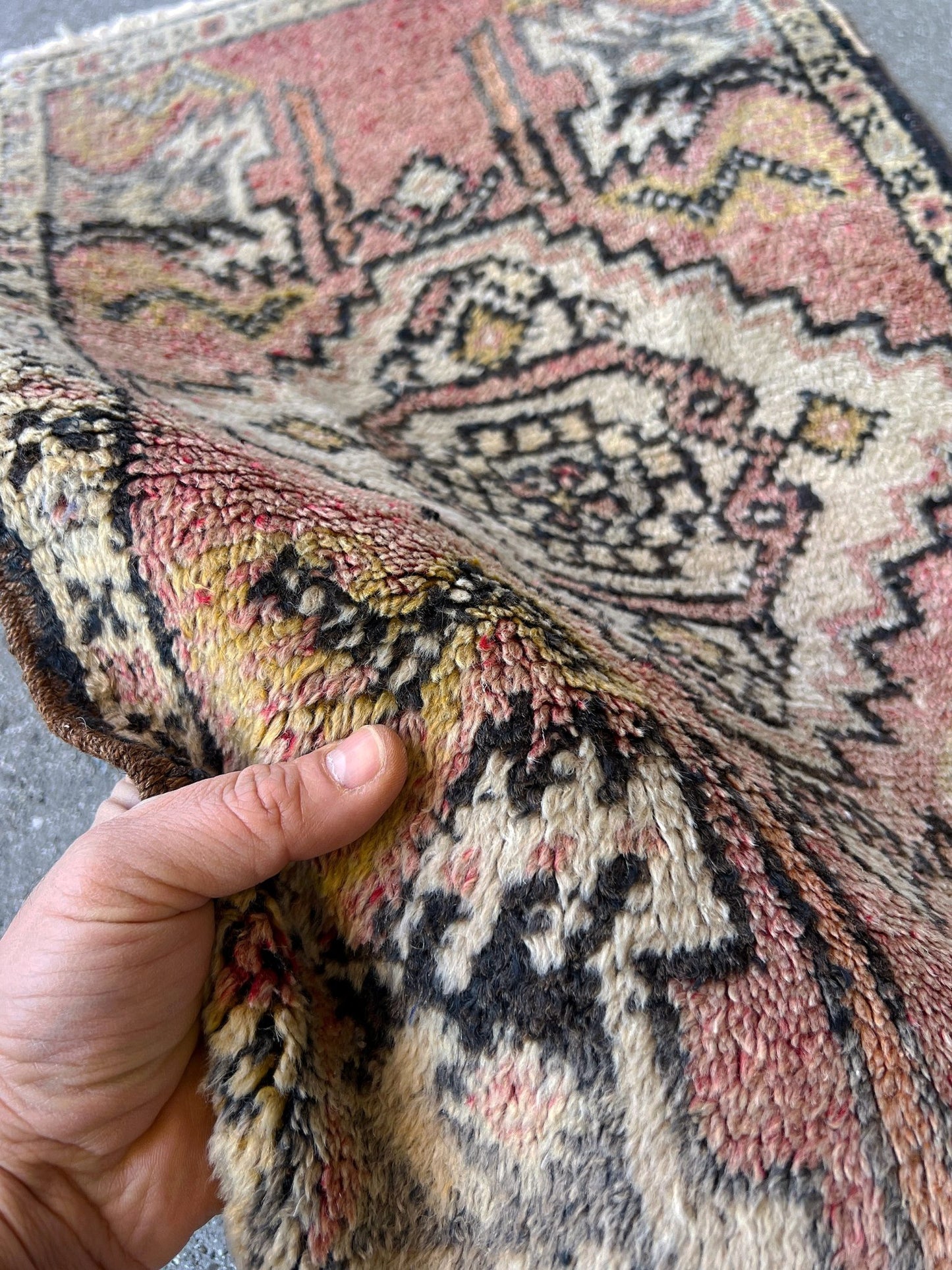 Vintage turkish mini rug 2x3 dusty rose and ivory handmade wool accent rug — perfect for entryway, kitchen, bathroom, bedside; free shipping from the best rug shop in the San Francisco Bay Area, Burlingame CA.