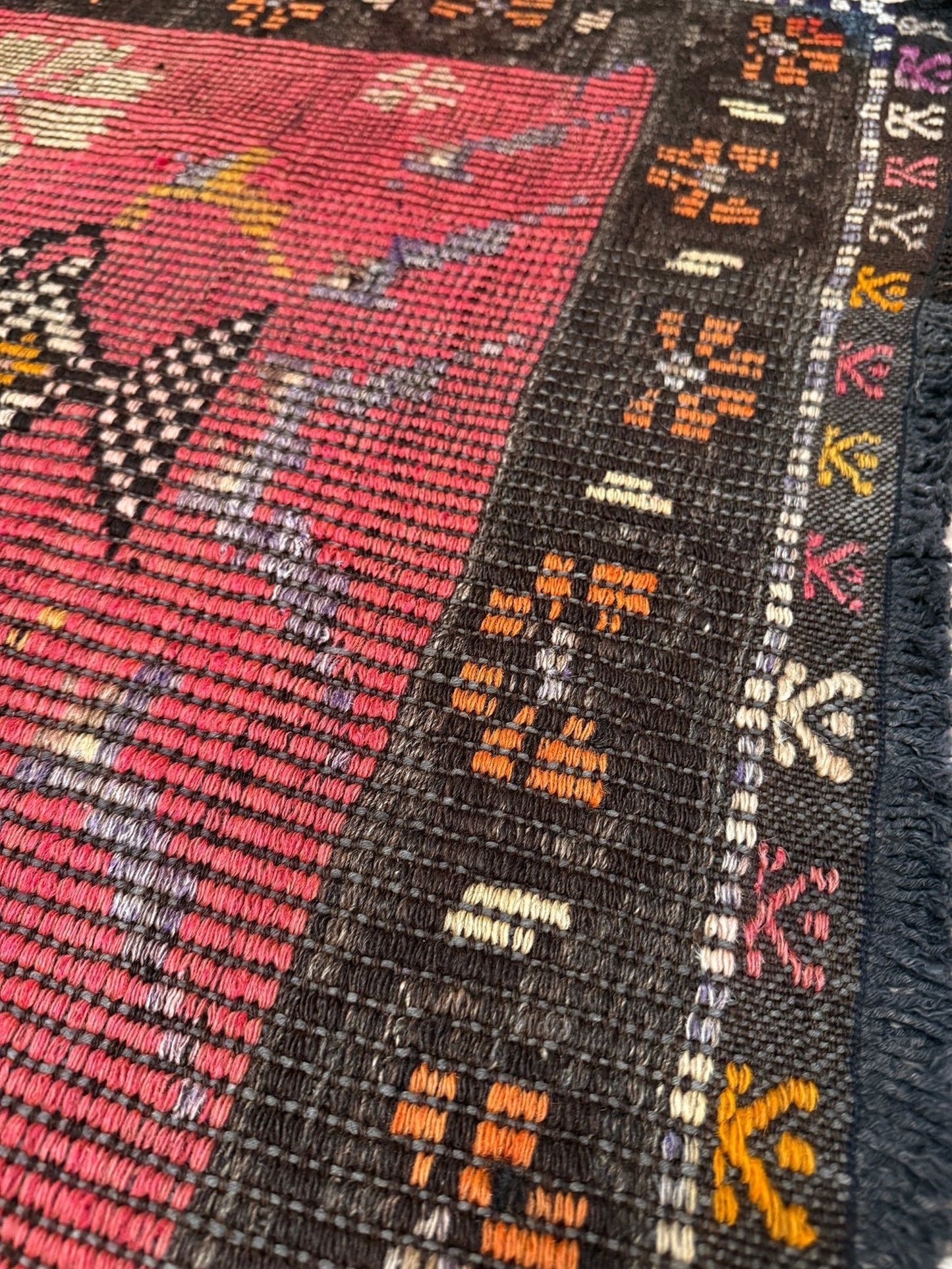 3x4 Vintage Malatya Zili kilim rug with warm pink field and vase floral design — handwoven wool flatweave fug for entryway, bedroom, bathroom, wall art Turkey, available at Indigo Rugs, Burlingame CA.