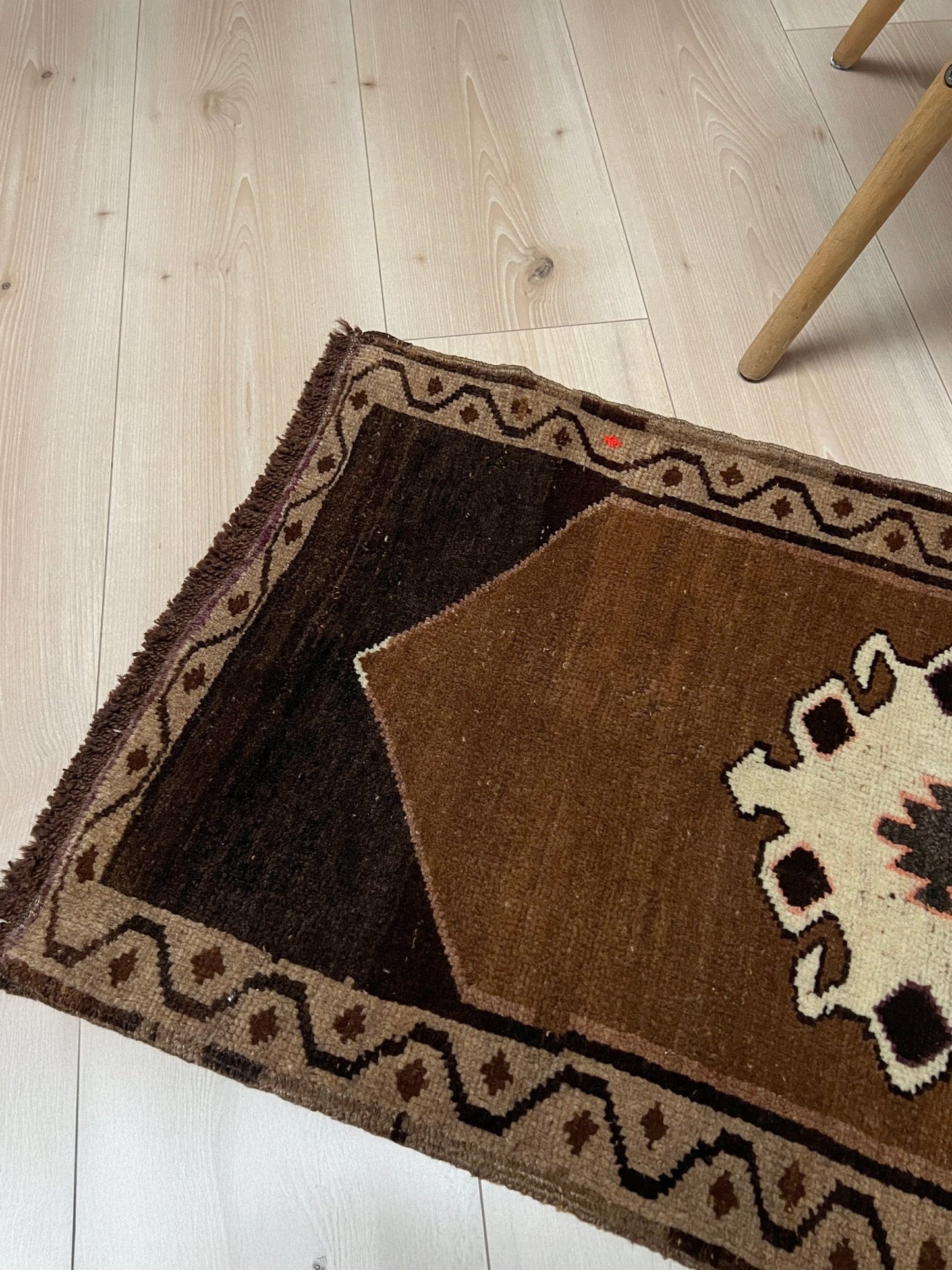 2x4 Vintage turkish wool mini rug for entry, kitchen, bathroom, under the desk. Handmade small skinny carpet rug from the best rug shop san francisco bay area. Free shipping to US and Canada.