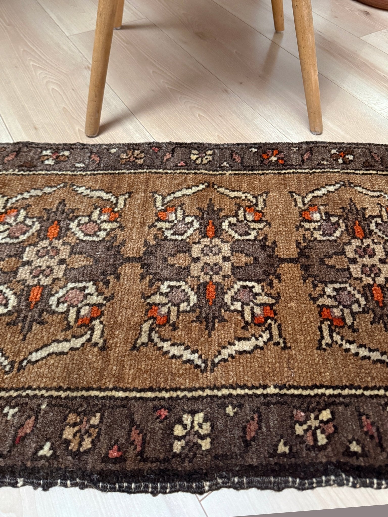 2x3 handmade vintage turkish wool rug for kitchen, bathroom, bedroom, entry from the best rug shop san francisco bay area. Free shipping.