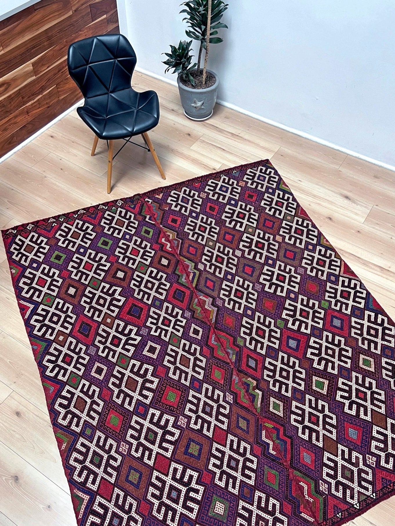 turkish tribal kilim rug shop san francisco bay area. Handmade wool fşatweave rug for living room, bedroom, nursery