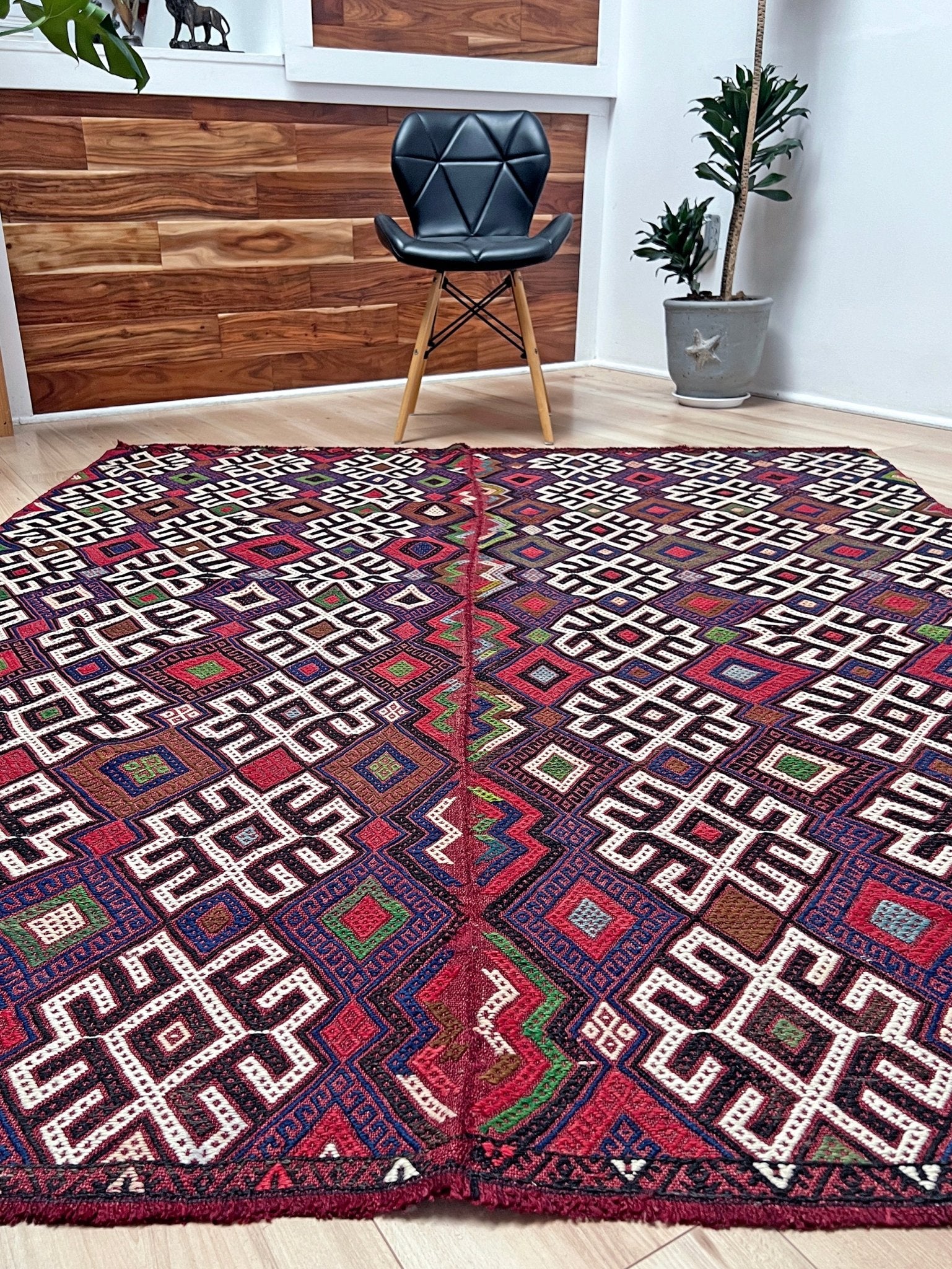 turkish tribal kilim rug shop san francisco bay area. Handmade wool fşatweave rug for living room, bedroom, nursery