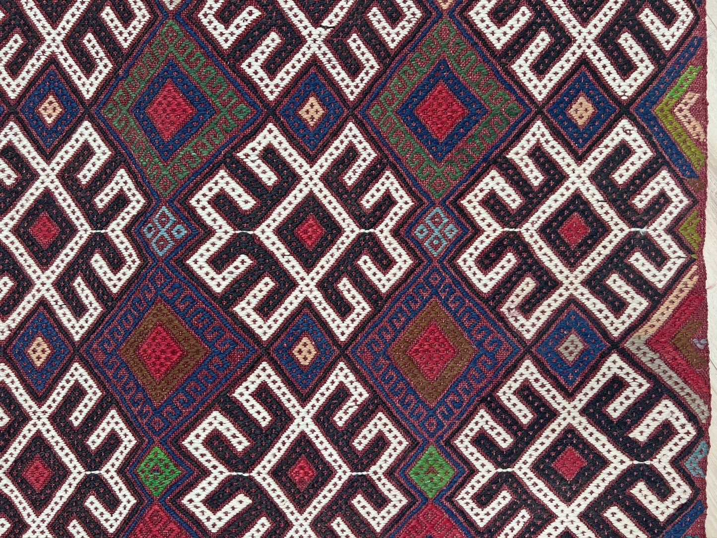 turkish tribal kilim rug shop san francisco bay area. Handmade wool fşatweave rug for living room, bedroom, nursery