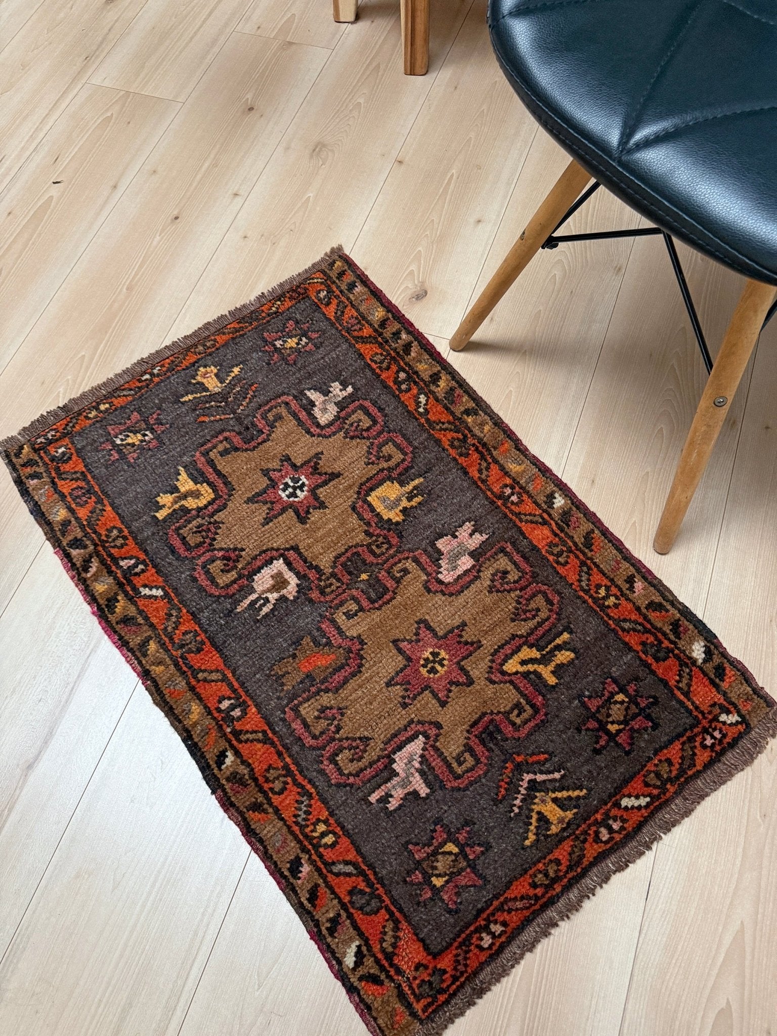 HANDMADE SMALL WOOL RUG FOR kitchen UNDER THE DESK BATHROOM. 2x3 Turkish mini rug free shipping