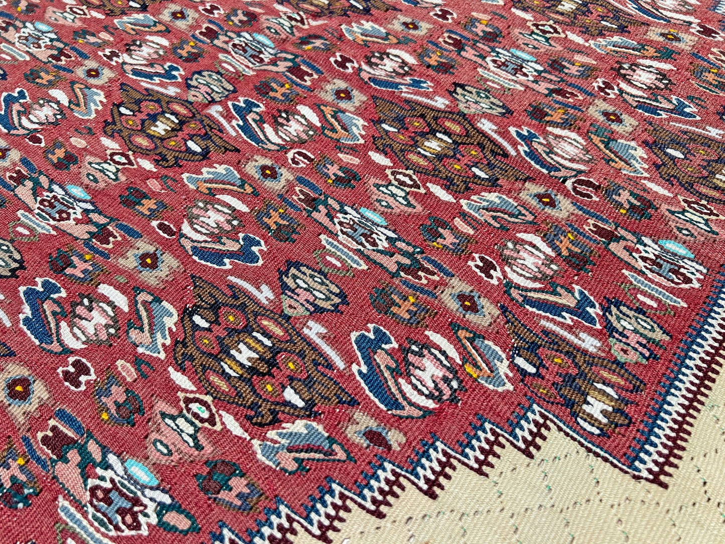 senneh vintage persian kilim rug shop berkeley palo alro. Handmade wool flatweave rug shop san francisco bay area.