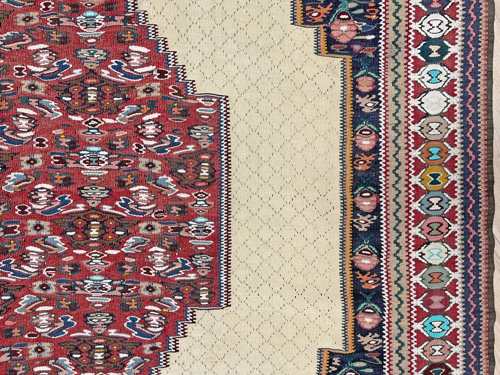 senneh vintage persian kilim rug shop berkeley palo alro. Handmade wool flatweave rug shop san francisco bay area.