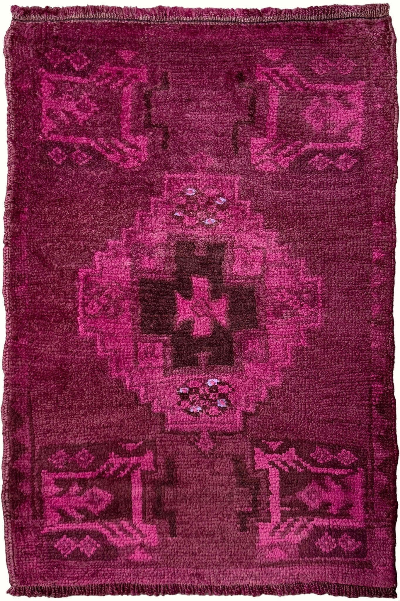 berry red pink Turkish mini rug with amaranth tones 20x30 hand-knotted wool rug for entryway bathroom bedside kitachen. From Indigo Rugs, Burlingame — the best rug shop in the San Francisco Bay Area. Free shipping.