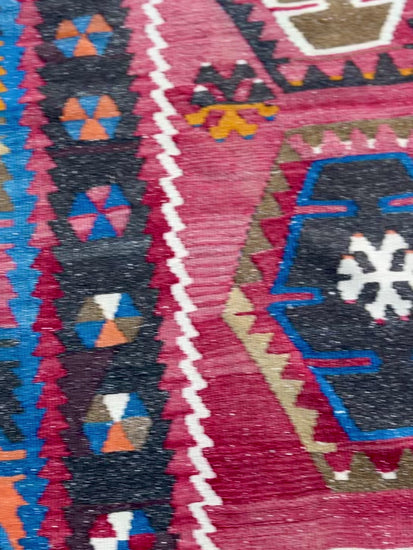Antique Sarkisla Turkish Kilim rug. Anatolian rug store Berkeley Palo Alto. Oriental Rug shop Los Altos, Los Gatos. Rug shop San Francisco Bay area. Bur rugs online free shipping to US, canada, toronto, California.