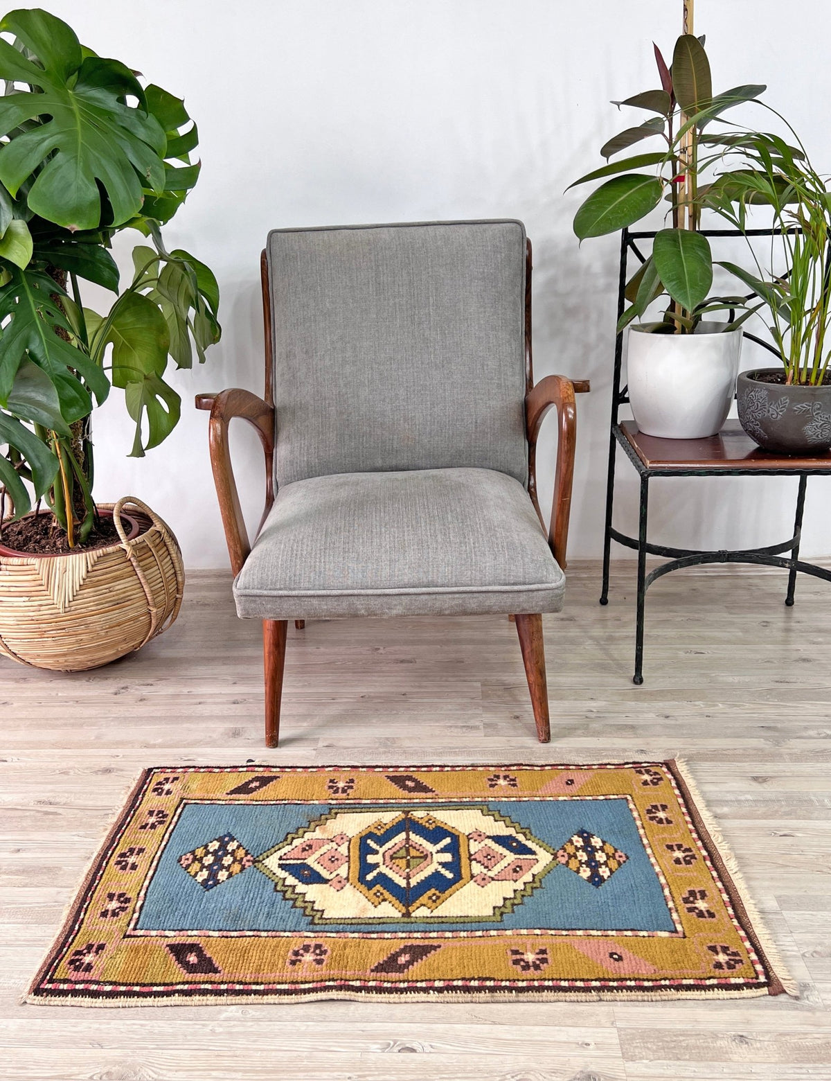 Cool Mini Rug Turkish Wool Mini Rug Shop, Vintage Handmade Doormat Bathmat β INDIGO Rugs
