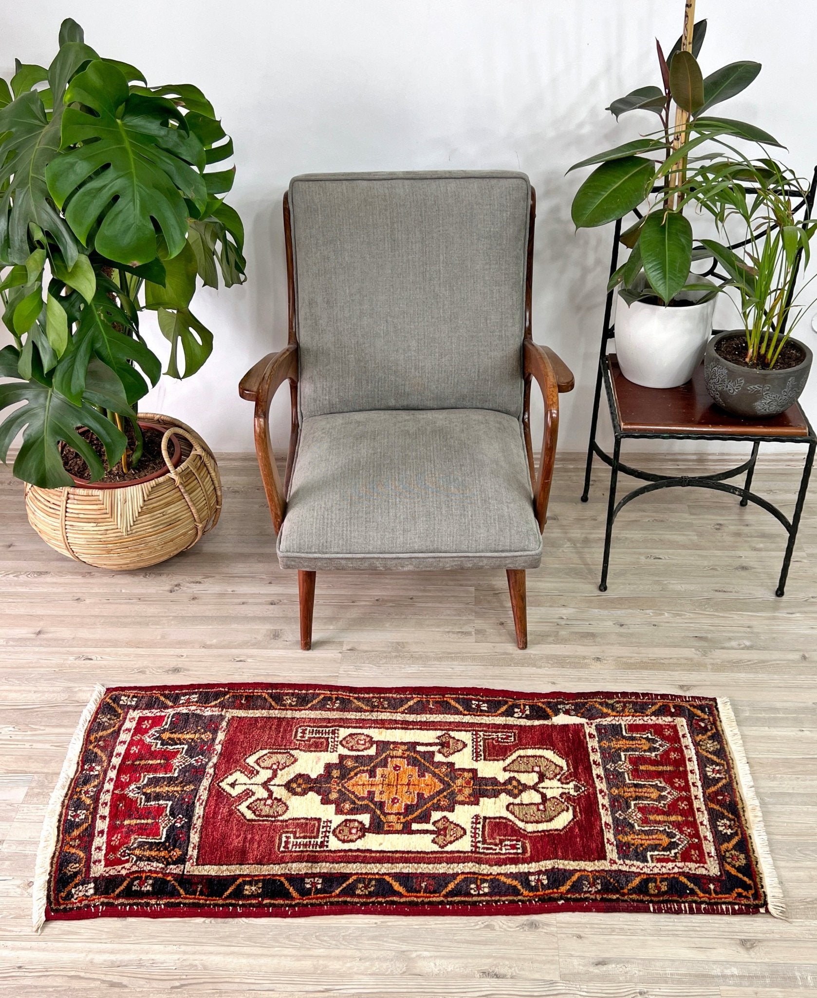 Taspinar vintage turkish mini rug shop palo alto oriental rug shop san francisco bay area berkeley