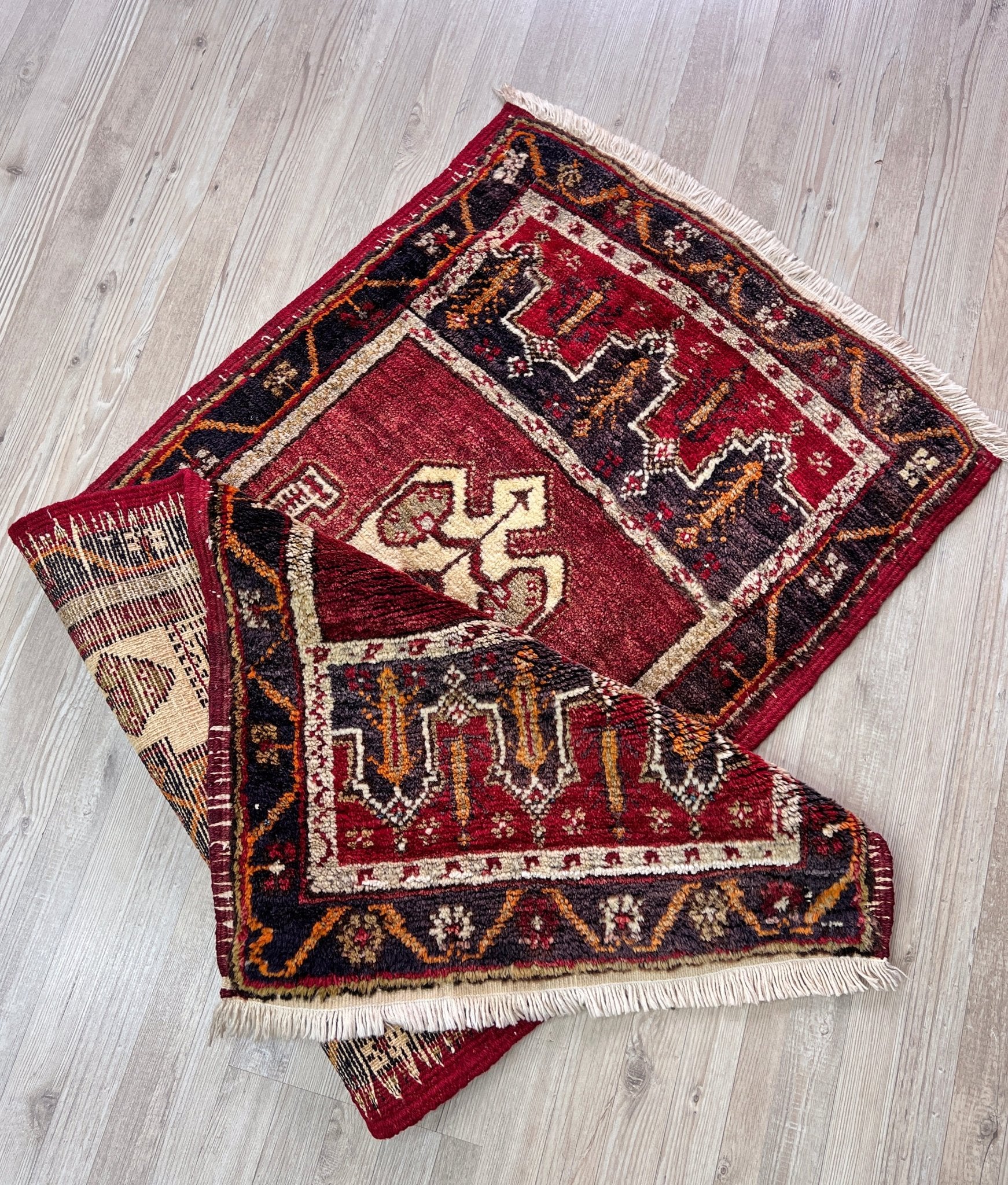 Taspinar vintage turkish mini rug shop palo alto oriental rug shop san francisco bay area berkeley