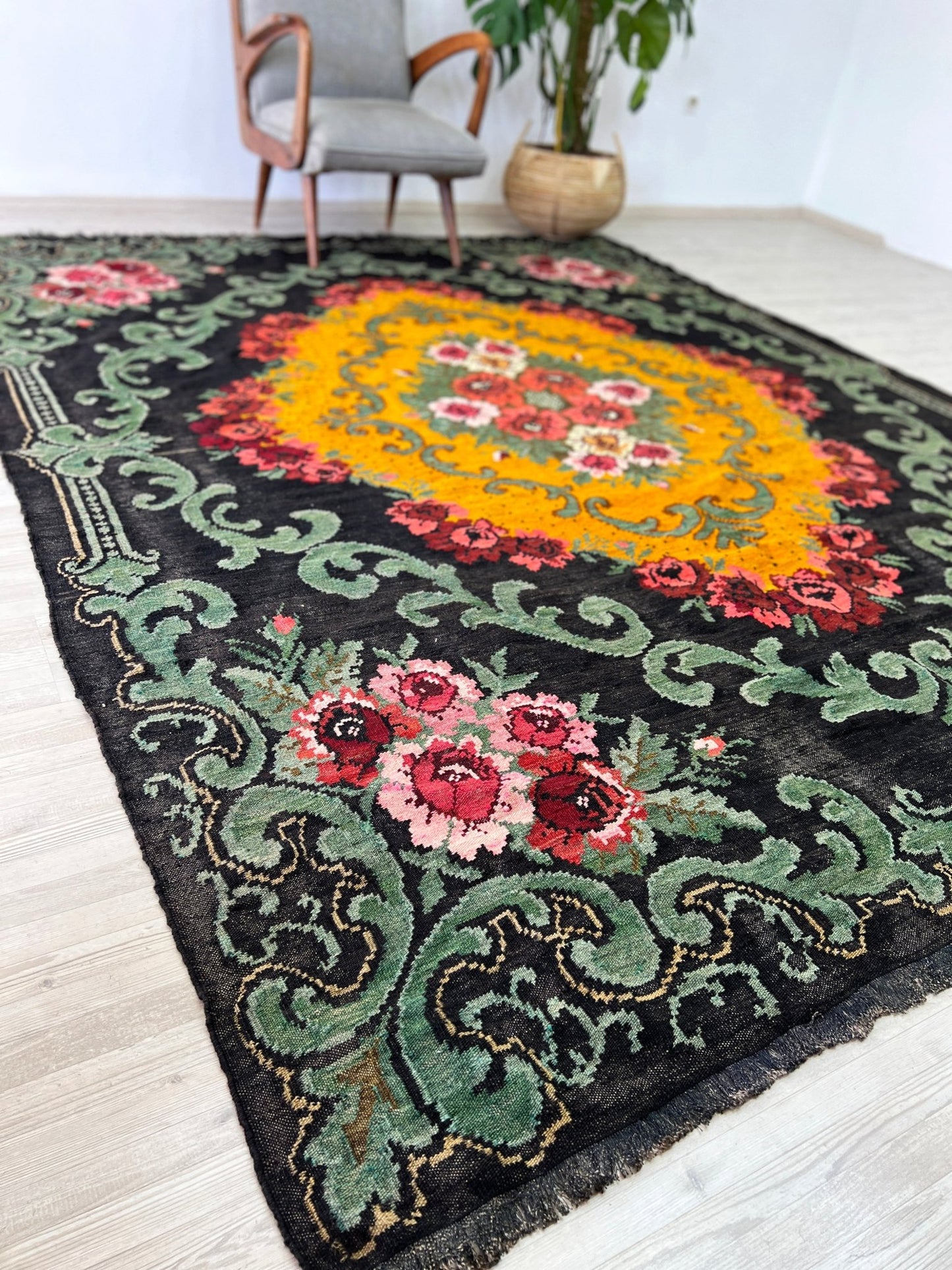 Moldovan rose kilim area Rug. Vintage kilim shop berkeley canada san francisco los altos palo alto. Buy oriental rug online