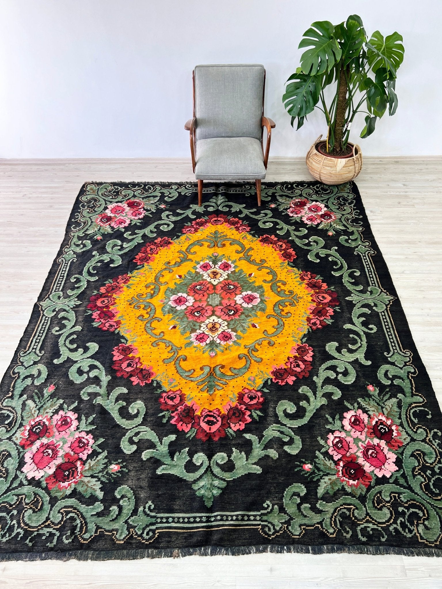 Moldovan rose kilim area Rug. Vintage kilim shop berkeley canada san francisco los altos palo alto. Buy oriental rug online