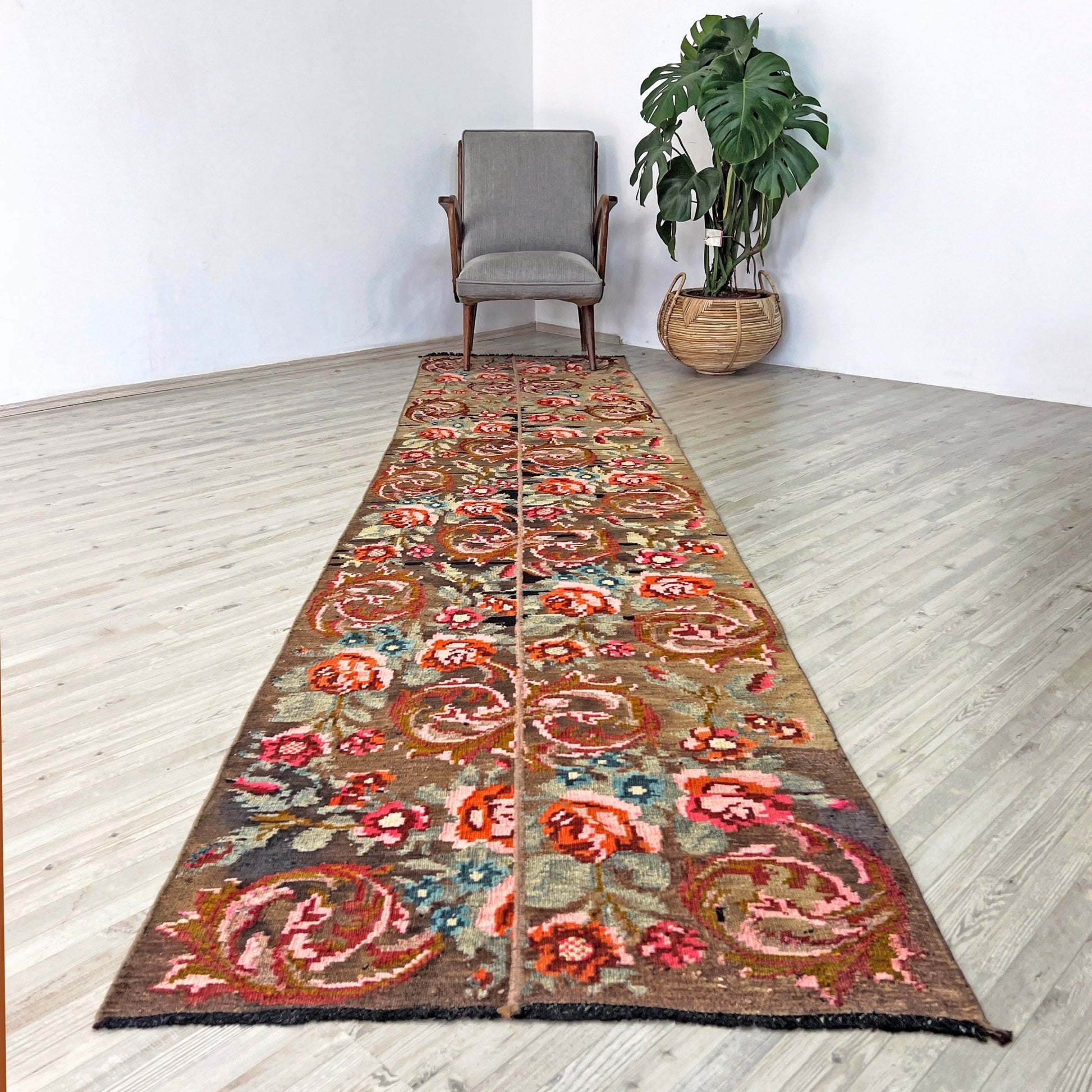 Moldovan rose runner kilim rug rug shop berkeley, palo alto. Buy kilim rug online free shipping. Oriental rug shop los altos.