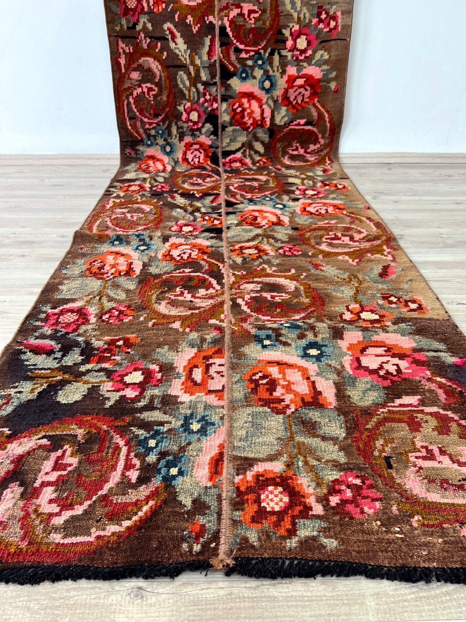 Moldovan rose runner kilim rug rug shop berkeley, palo alto. Buy kilim rug online free shipping. Oriental rug shop los altos.