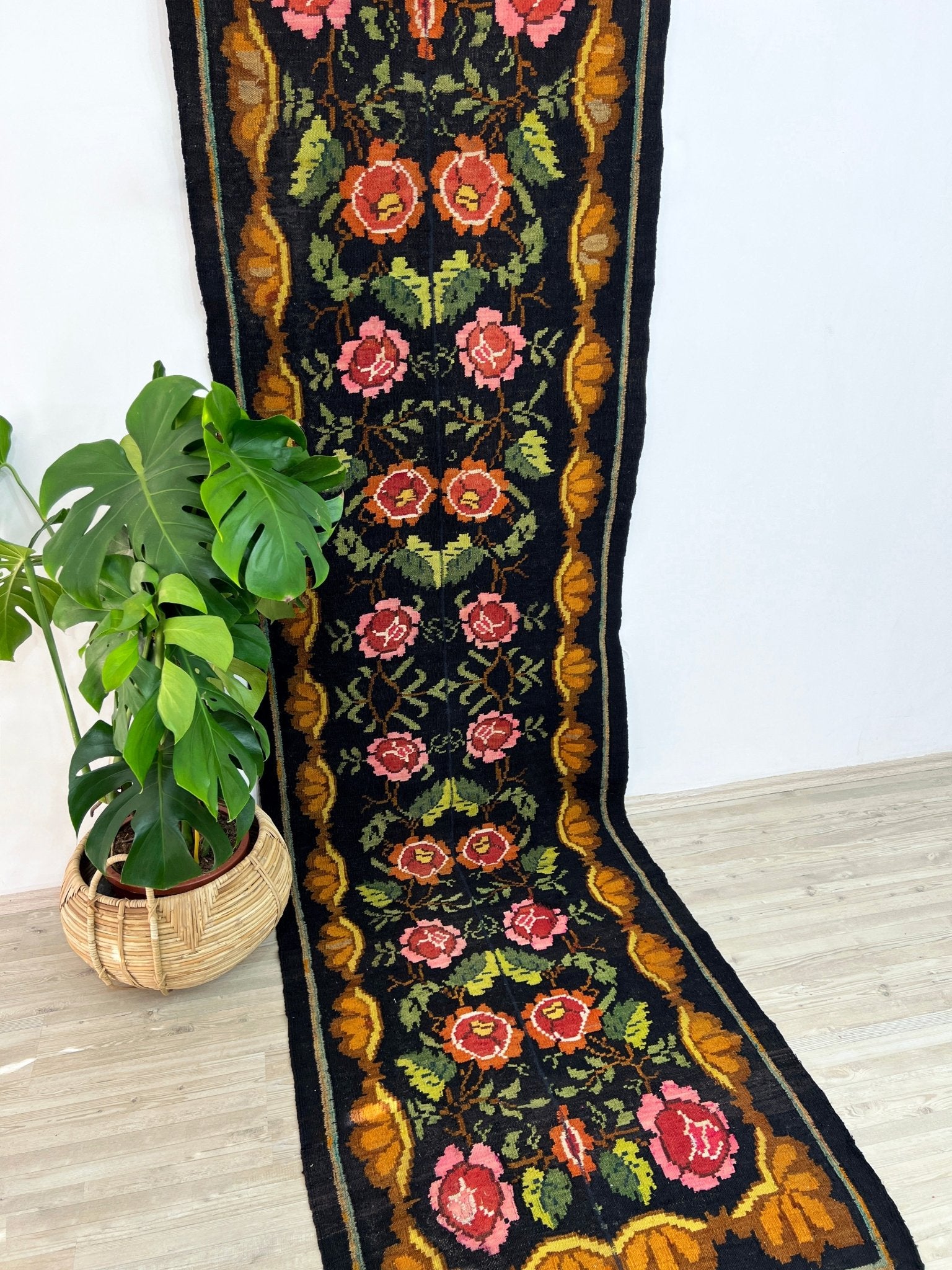 Moldovan rose runner kilim rug rug shop berkeley, palo alto. Buy kilim rug online free shipping. Oriental rug shop los altos.