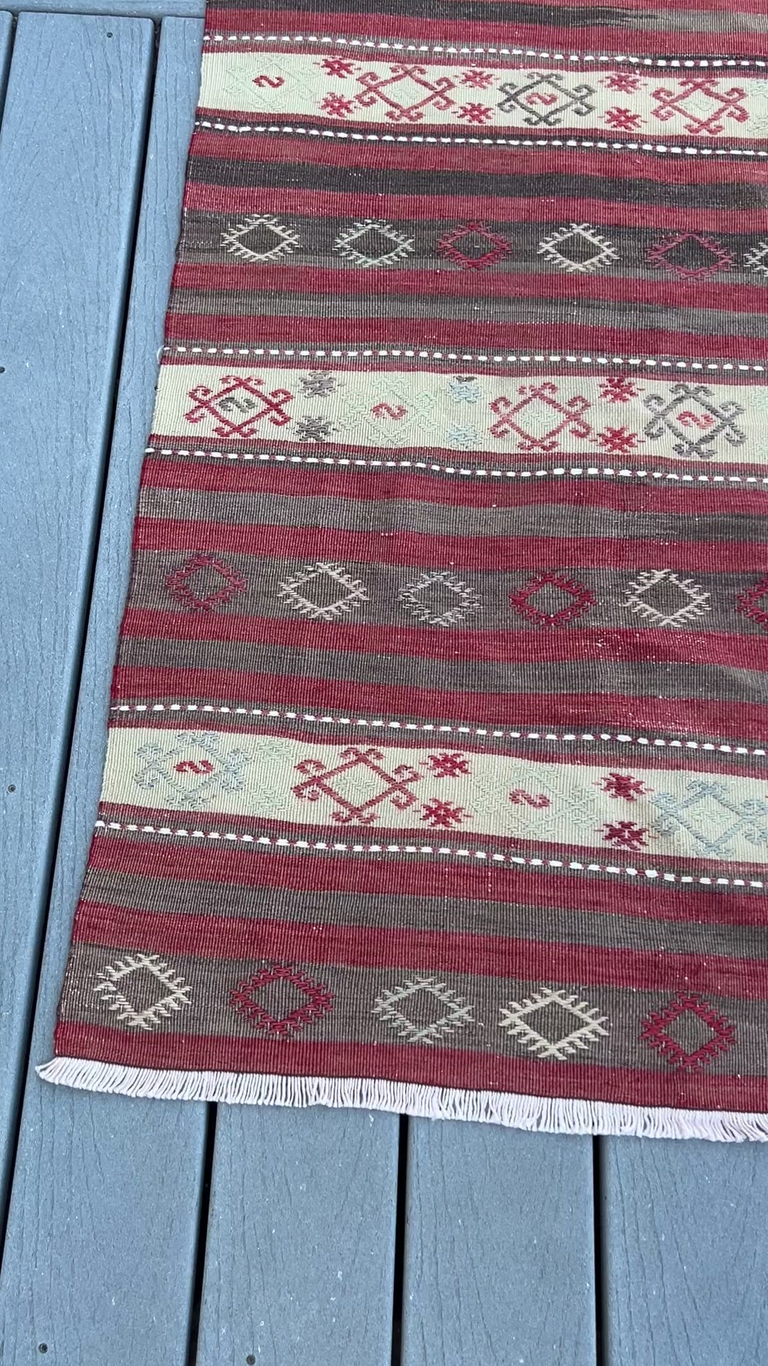 Sivas kilim turkish runner rug. Vintage anatolian kilim shop canada toronto. Oriental rug store san mateo palo alto los altos. Buy rug online free shipping to USA Canada. Affordable price rug store.