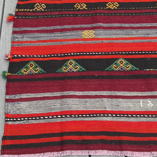 square vintage turkish kilim rug. Vintage rug san francisco bay areai palo altı. Oriental rug los altos, los gatos. Buy rug online free shipping to USA, Canada, California, toronto.