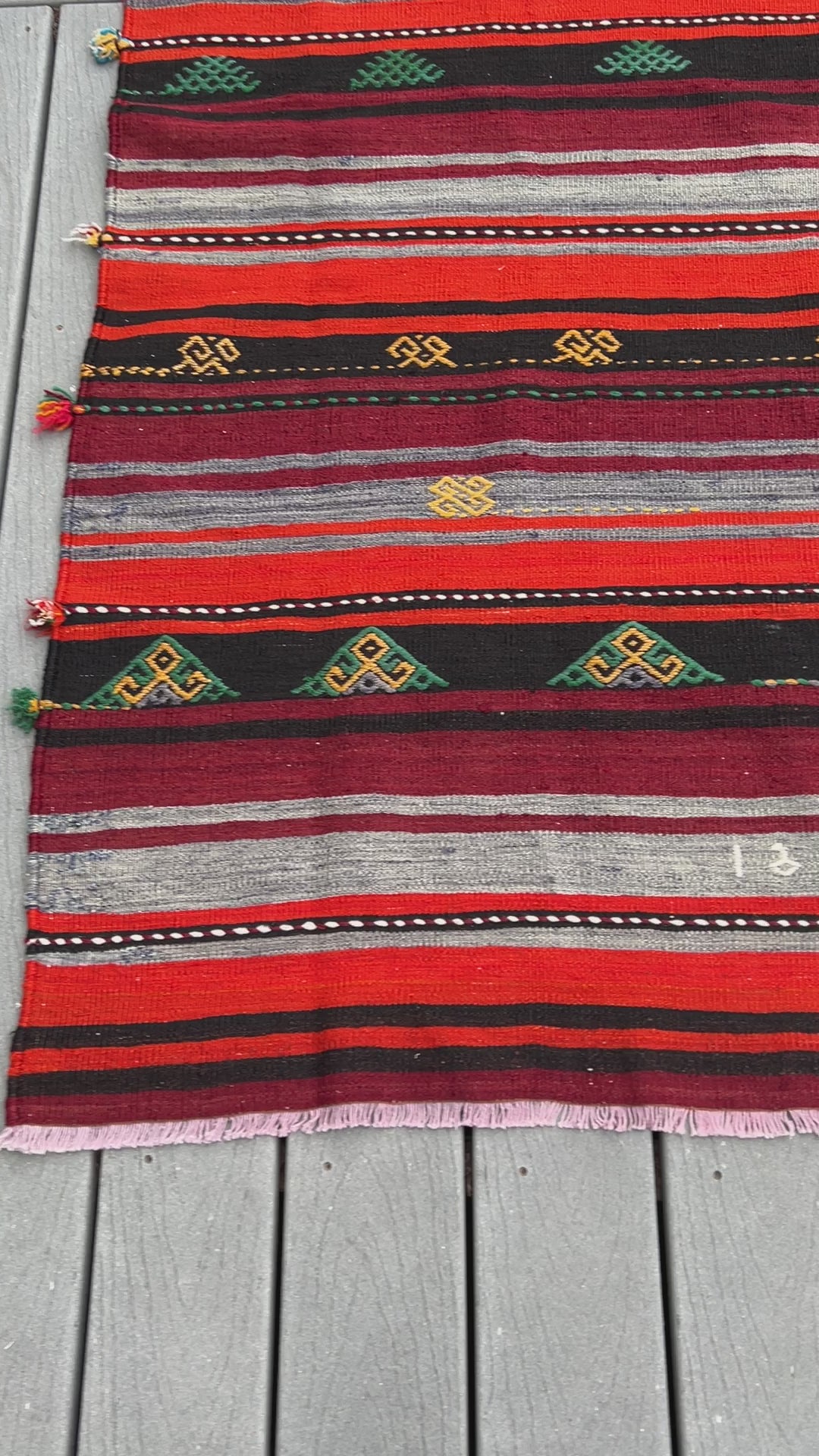 square vintage turkish kilim rug. Vintage rug san francisco bay areai palo altı. Oriental rug los altos, los gatos. Buy rug online free shipping to USA, Canada, California, toronto.