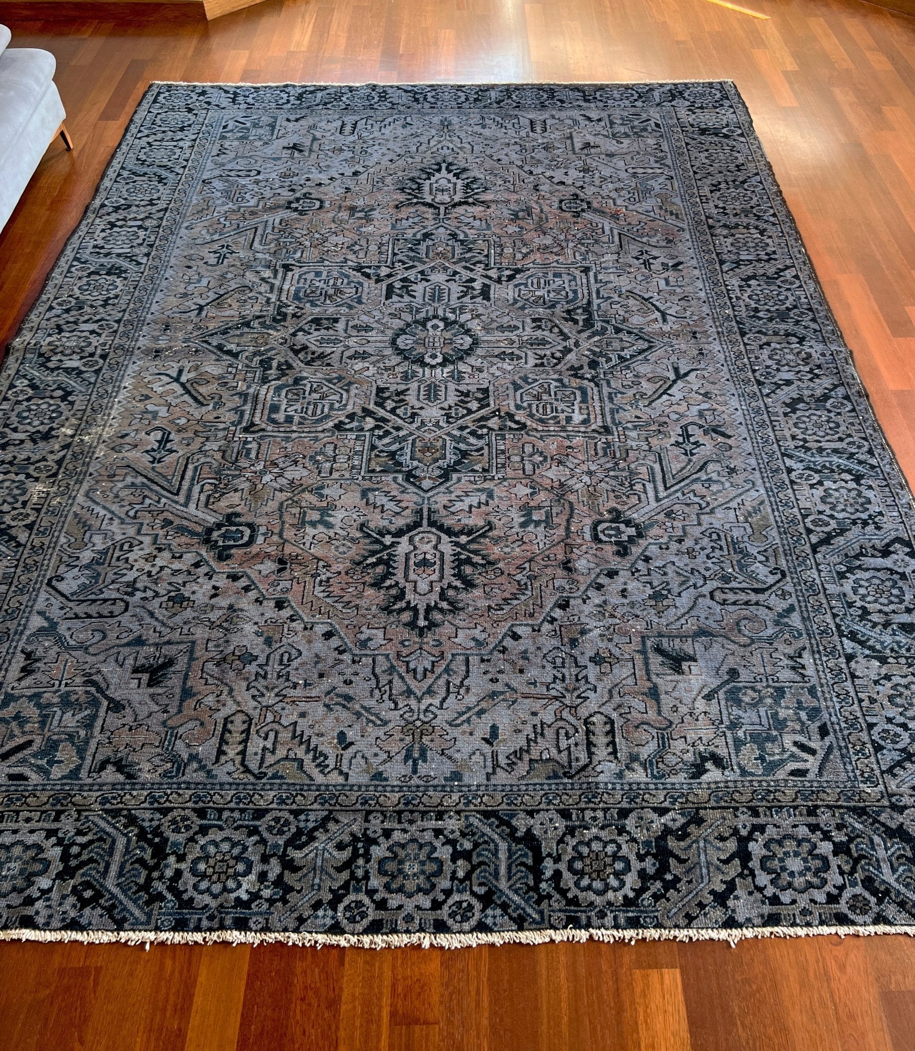 Muted Blue Heriz Serapi Persian Rug. 8x10 large Oriental Rug Shop San Francisco Bay Area. Buy oriental rug online