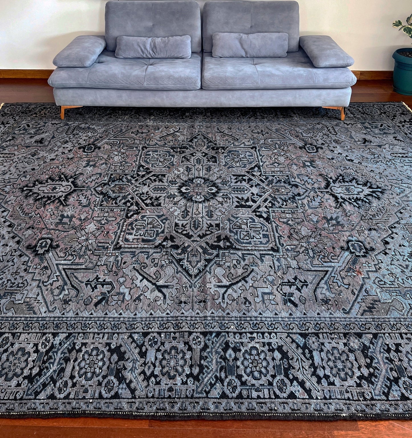 Muted Blue Heriz Serapi Persian Rug. 8x10 large Oriental Rug Shop San Francisco Bay Area. Buy oriental rug online