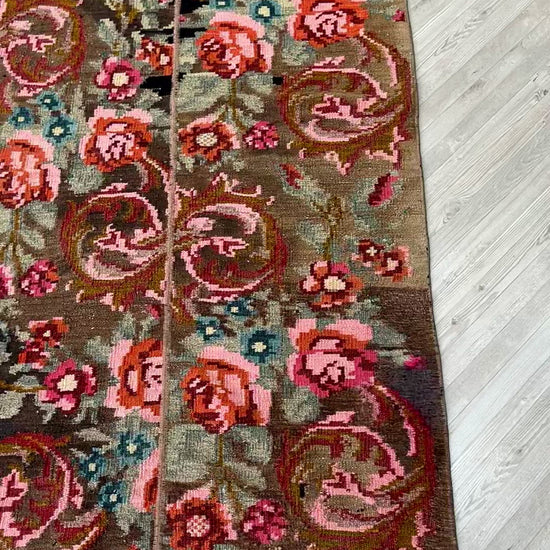 Moldovan rose kilim runner rug. Oriental rug shop san francisco bay area palo alto berkeley. Buuy kilim rugs free shipping to Canada, USA. Vintage kilim rug store california, los altos, los gatos.