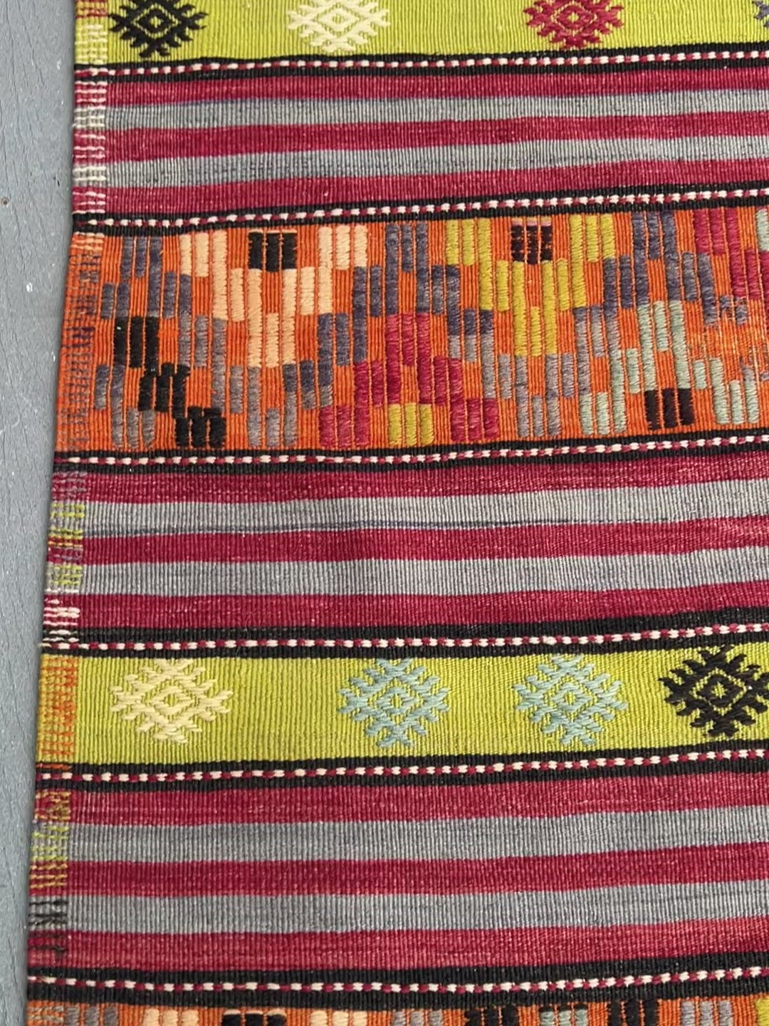 Selendi Kilim Vintage Anatolian Rug. Turkish rug store berkeley los altos. Oriental rug shop los gatos, palo alto. Buy Turkish kilim rug online free shipping to US, canada, california, toronto.