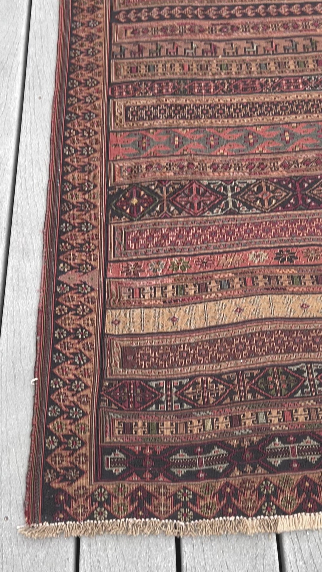 Rahrah Soumak Persian runner rug. Caucasian runner for living room hallway, office, kitchen. Oriental rug store berkeley los altos. Rug shop los gatos, san francisco bay area. Buy rug online free shipping to USA, Canada, California, Toronto.