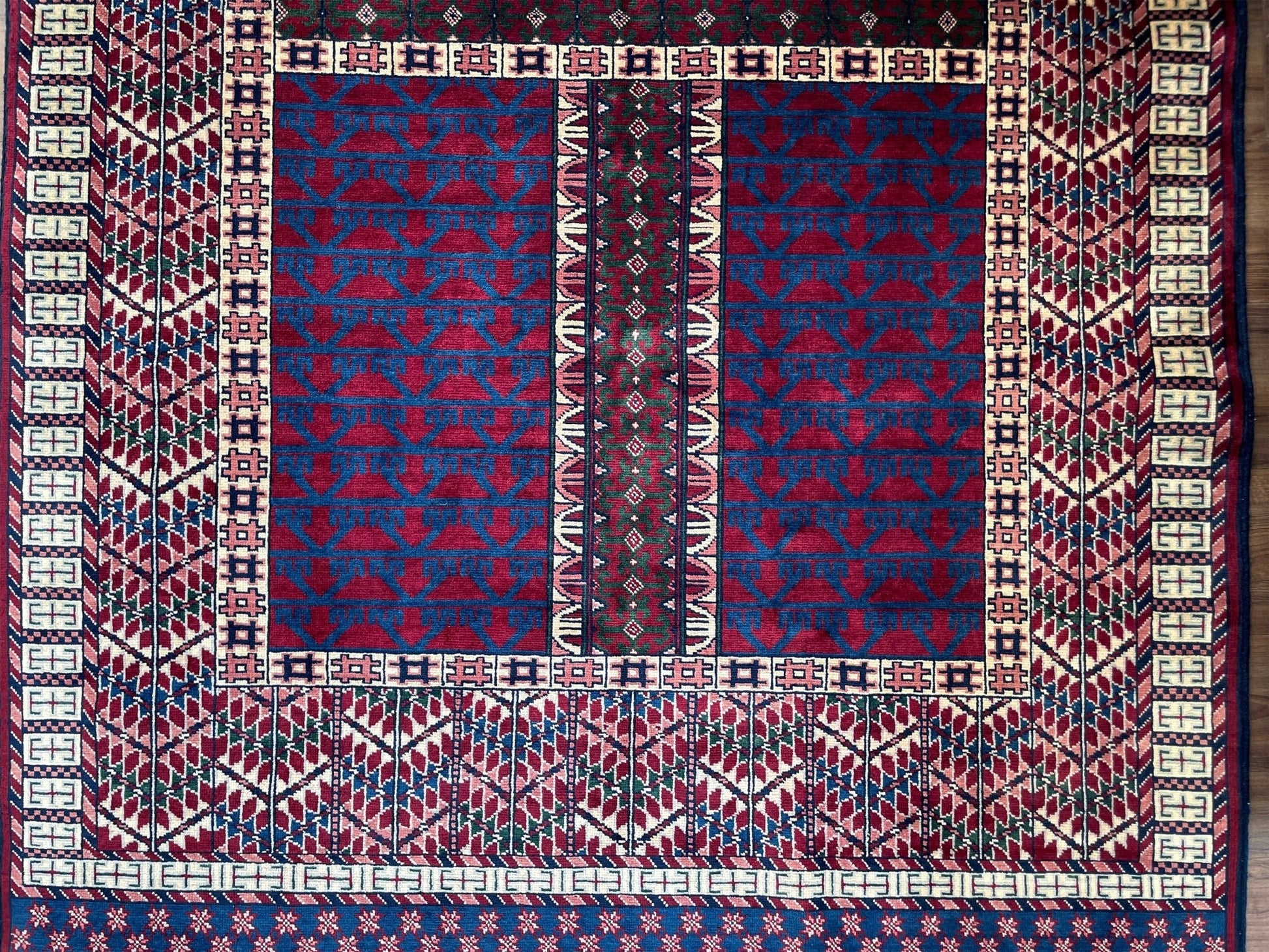 Turkmen Ensi rug. Oriental rug shop san francisco bay area palo alto berkeler.