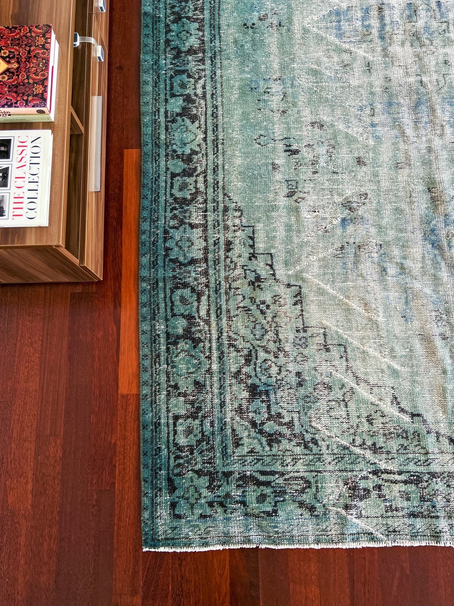 Green disstressed turkish rug san francisco bay area vintage rug palo alto oriental rug berkeley buy handmade rug online