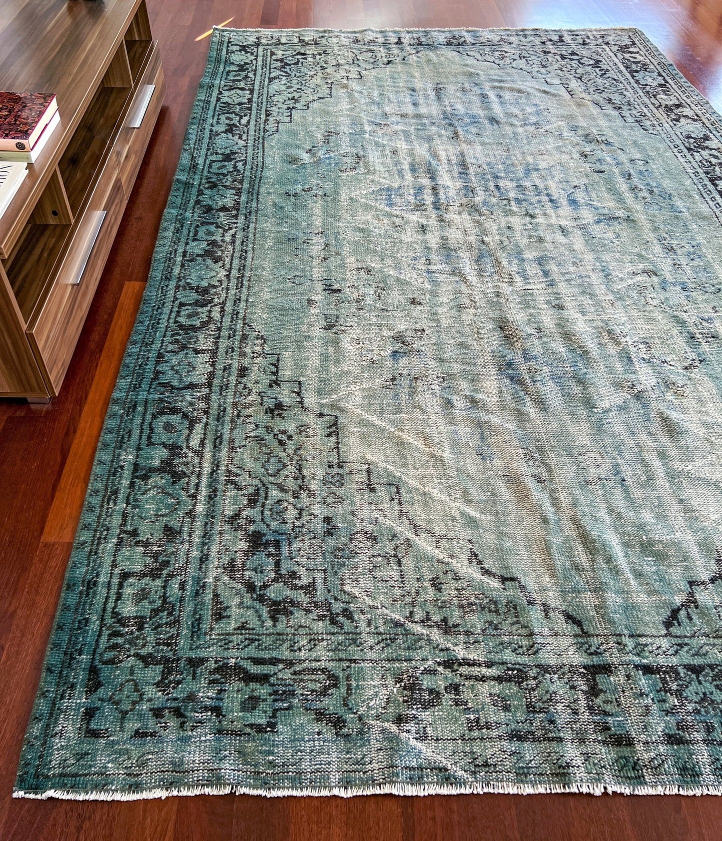 Green disstressed turkish rug san francisco bay area vintage rug palo alto oriental rug berkeley buy handmade rug online