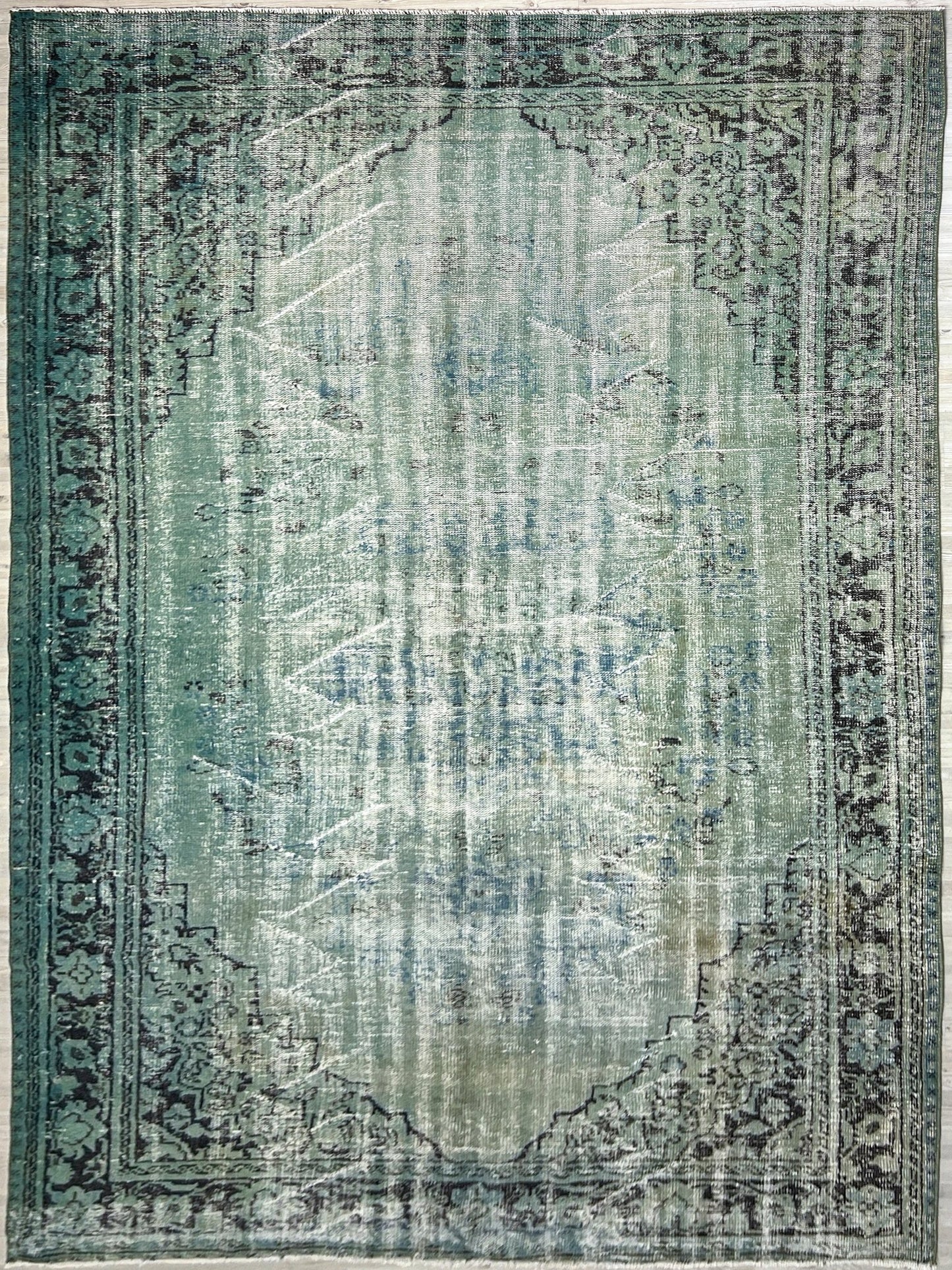 Green disstressed turkish rug san francisco bay area vintage rug palo alto oriental rug berkeley buy handmade rug online