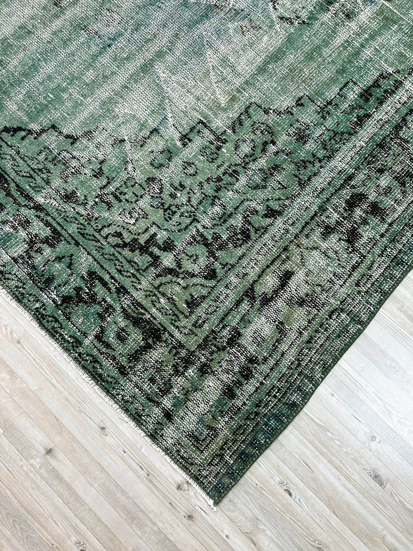 Green disstressed turkish rug san francisco bay area vintage rug palo alto oriental rug berkeley buy handmade rug online