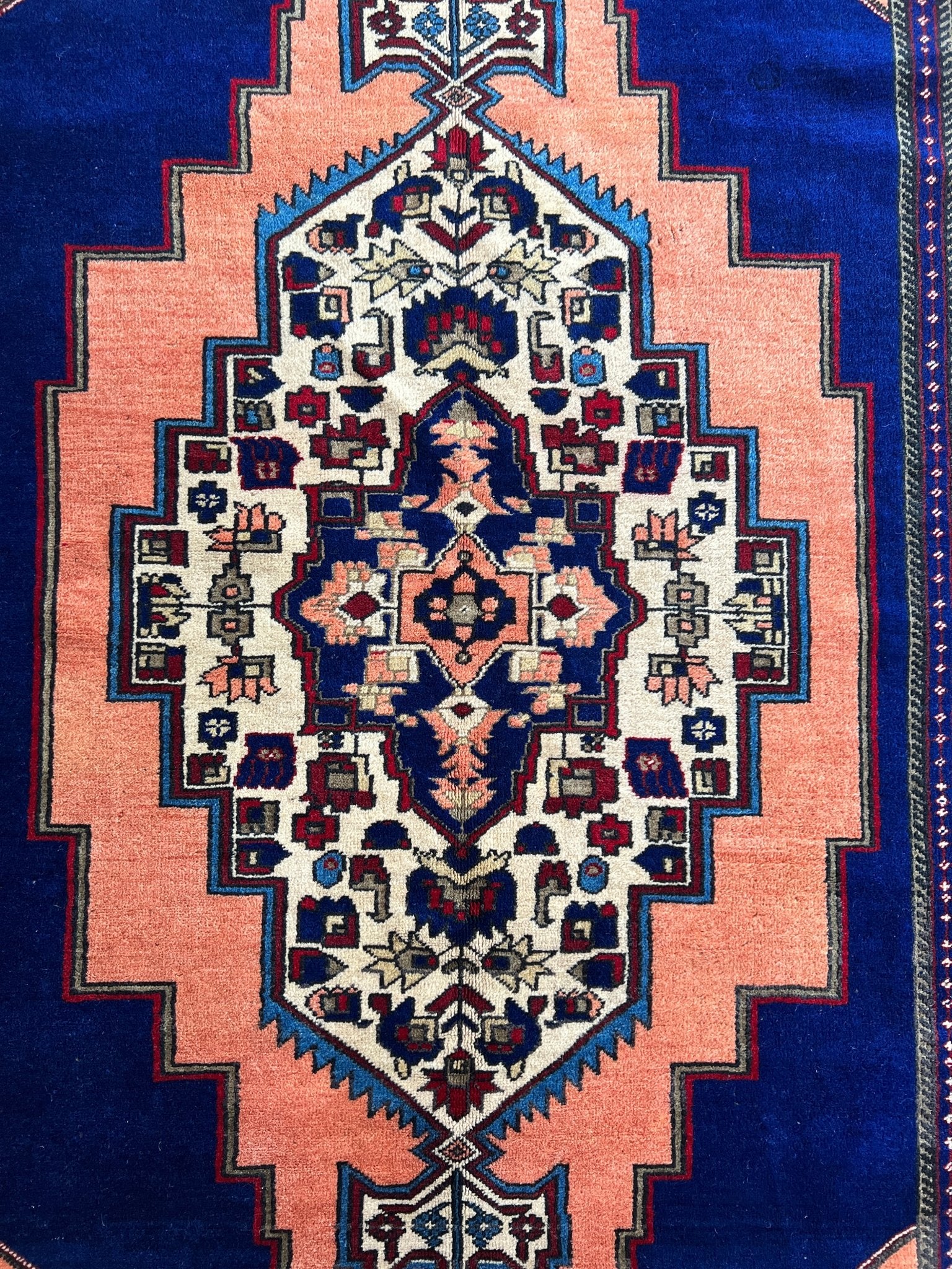 taspinar wool handmade vintage turkish rug shop san francisco bay area. Oriental rug shop palo alto berkeley rug shopping