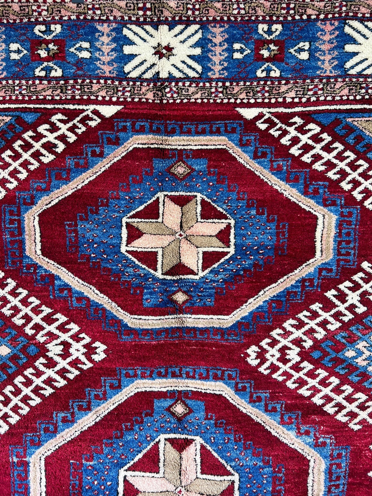 Dazkiri large turkish rug shop san francisco bay area. Wool handmade rug shop.