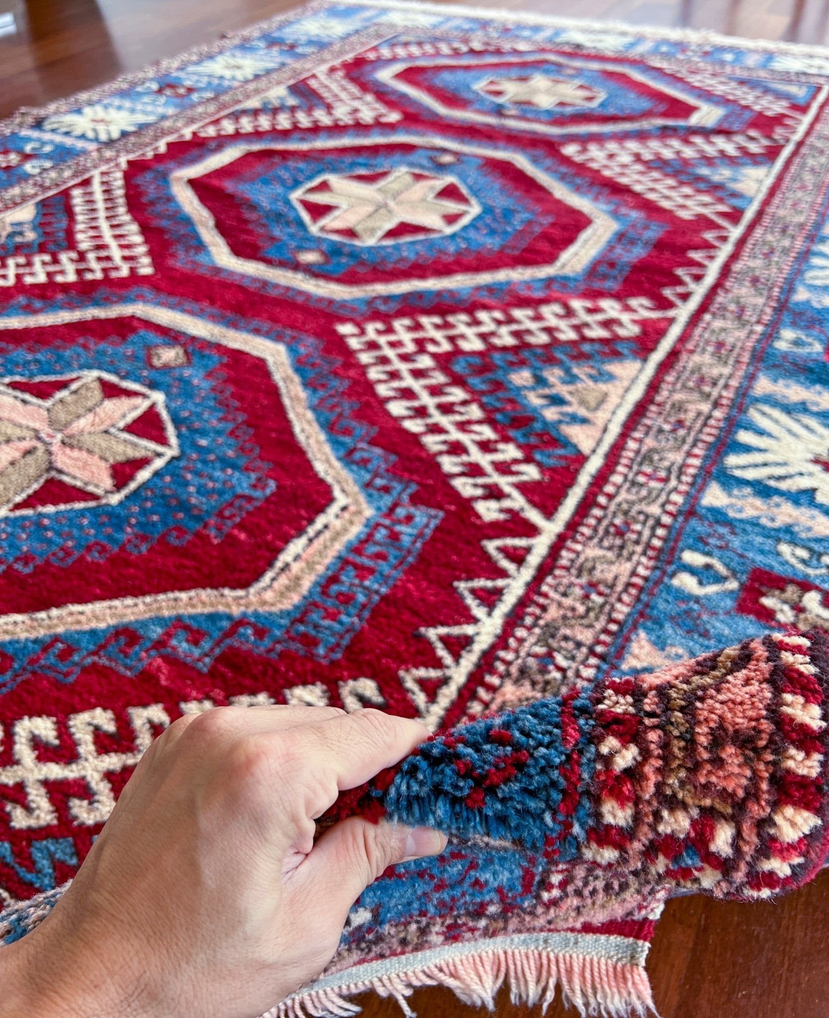 Dazkiri large turkish rug shop san francisco bay area. Wool handmade rug shop.